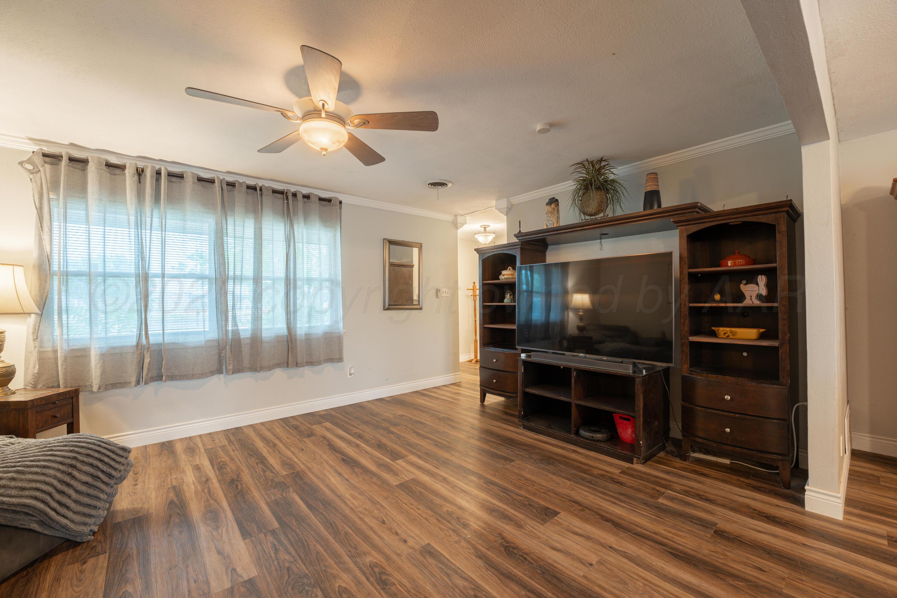 4836 Hillside Road Property Photo 8