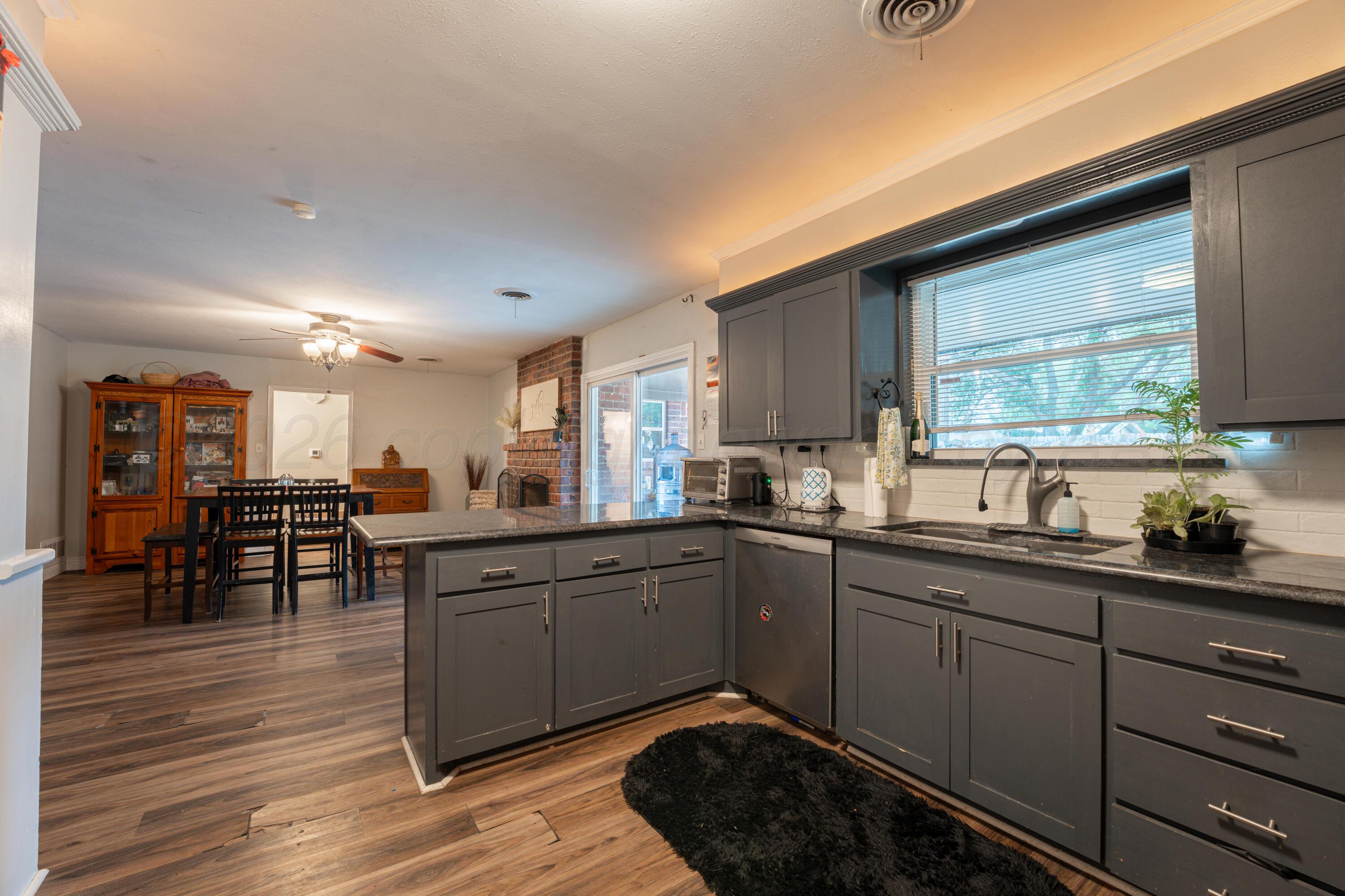 4836 Hillside Road Property Photo 12
