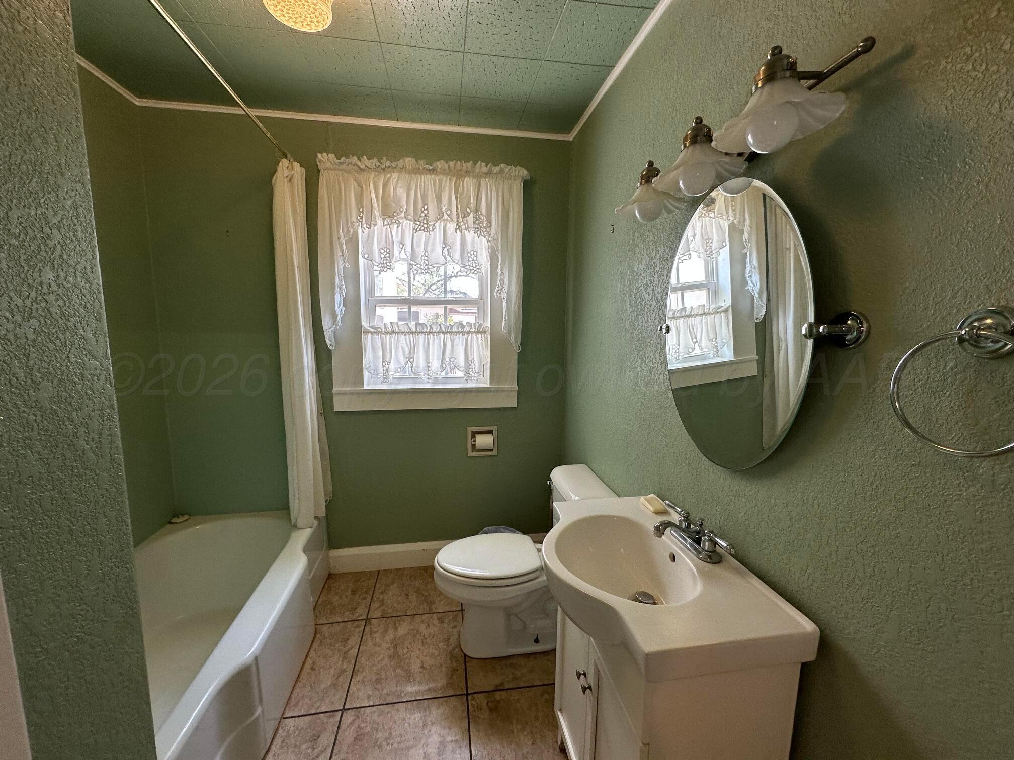 500 E 4th Street Property Photo 10