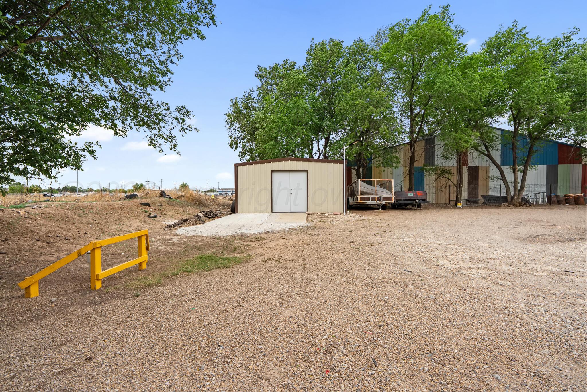 834 N Dumas Avenue Property Photo 38