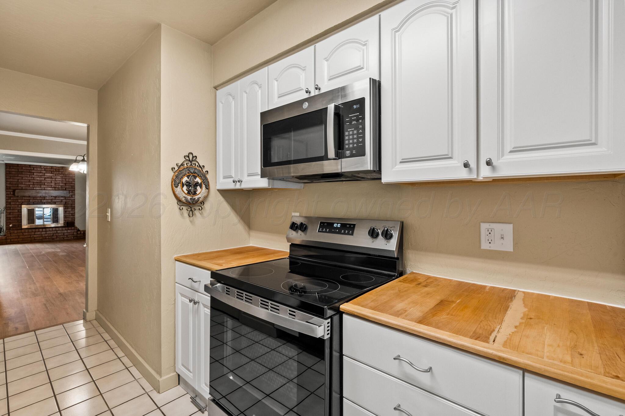 4313 Alicia Drive Property Photo 7