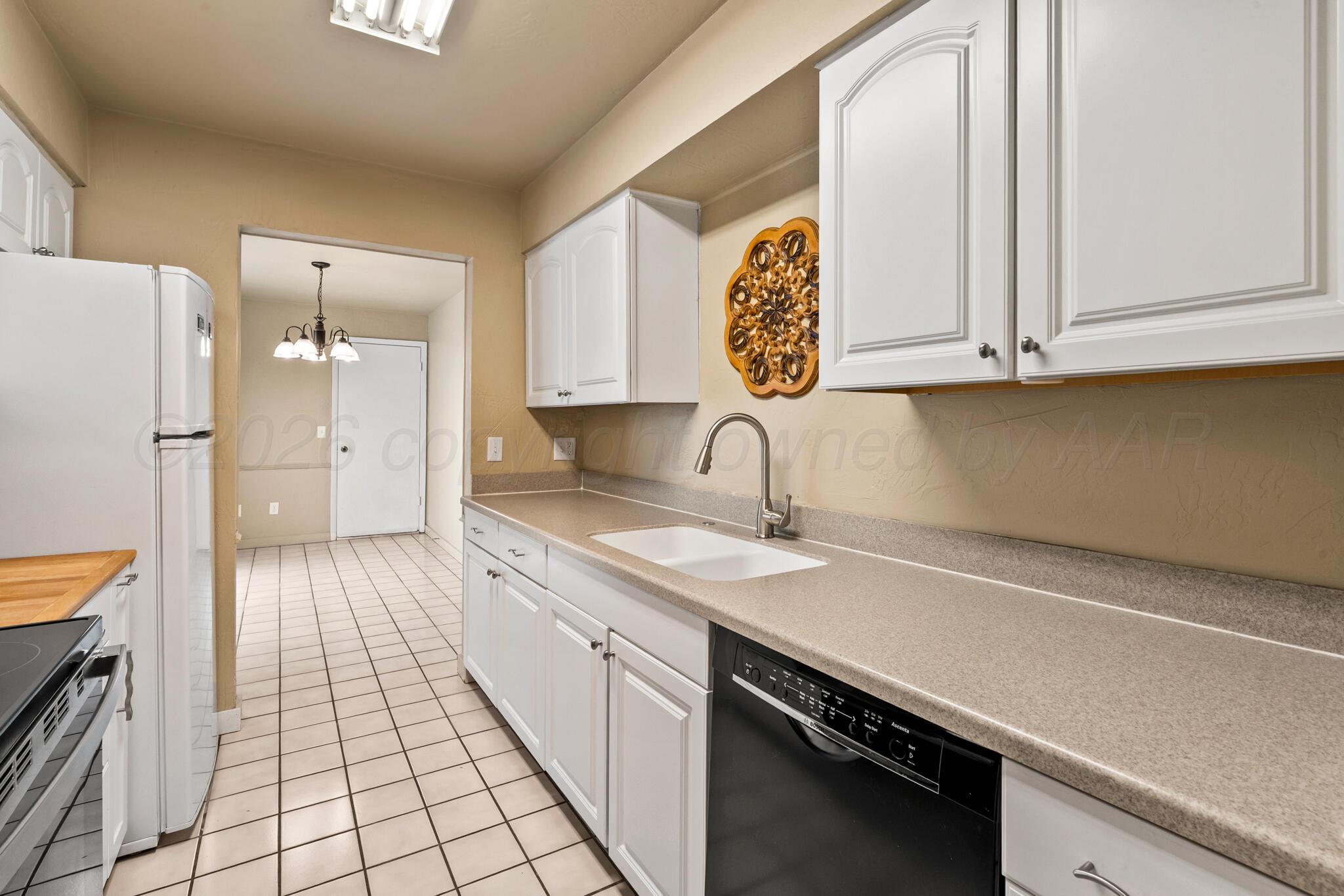 4313 Alicia Drive Property Photo 8