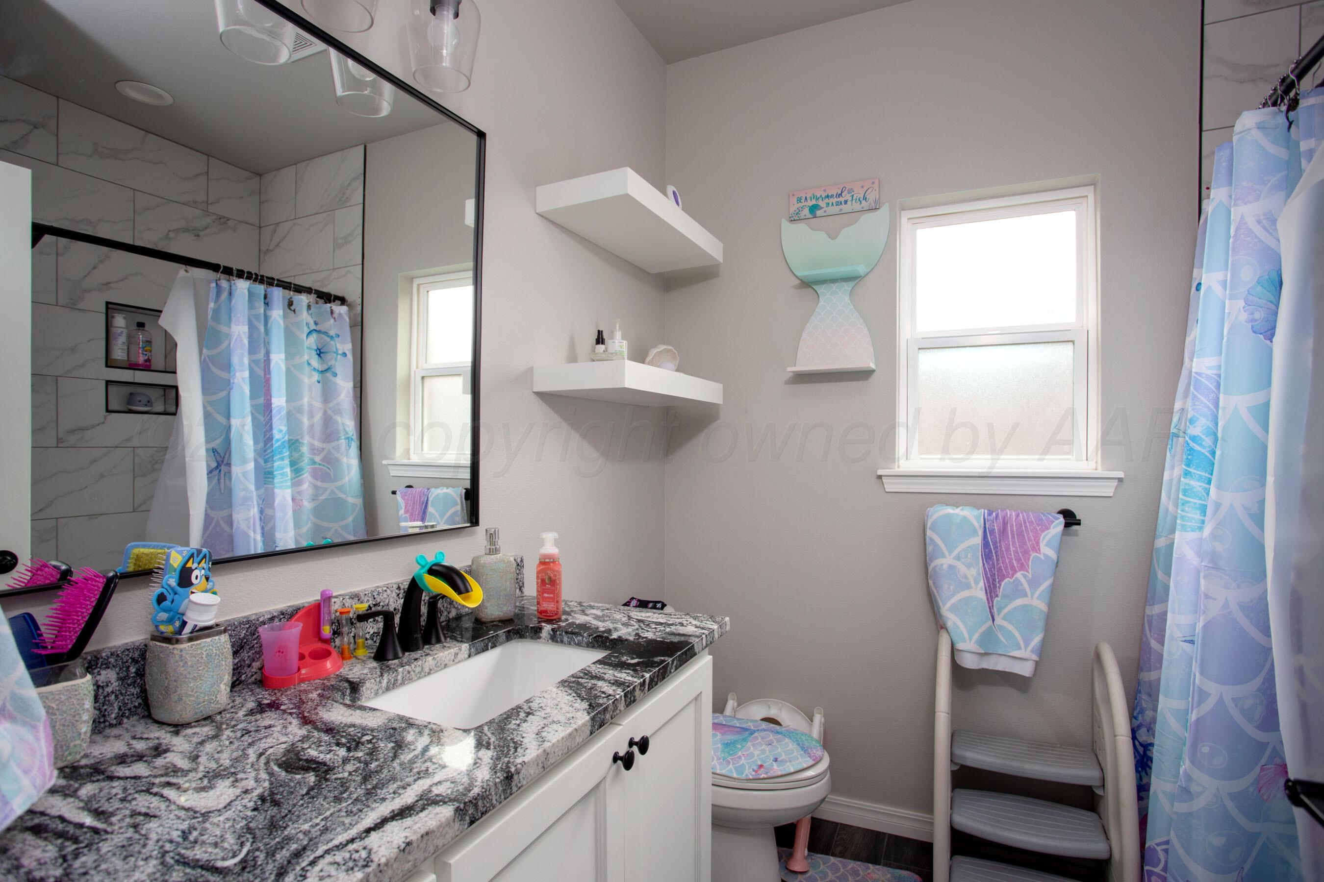 2704 Knoll Drive Property Photo 14