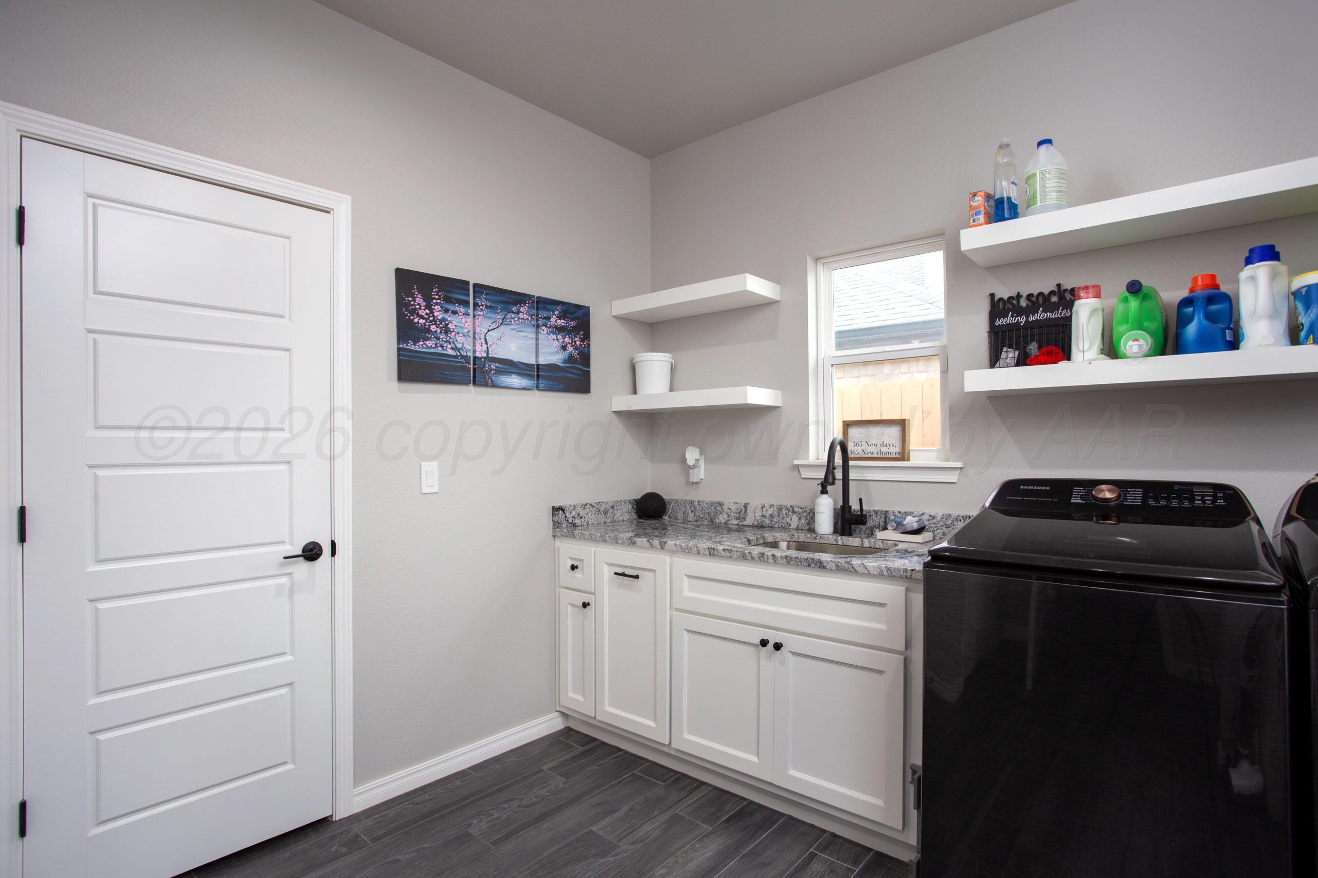 2704 Knoll Drive Property Photo 21
