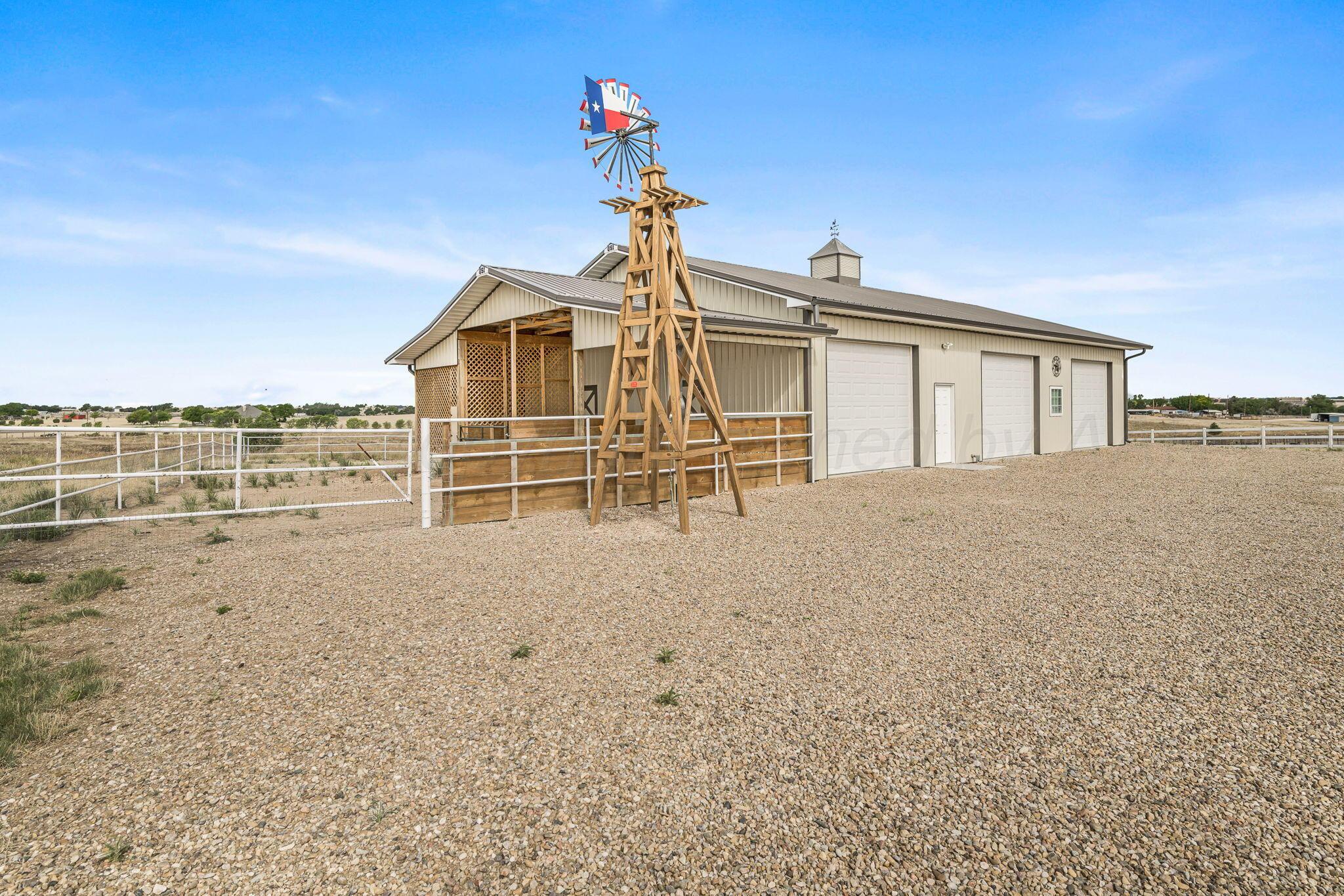 26150 Newton Road Property Photo 4