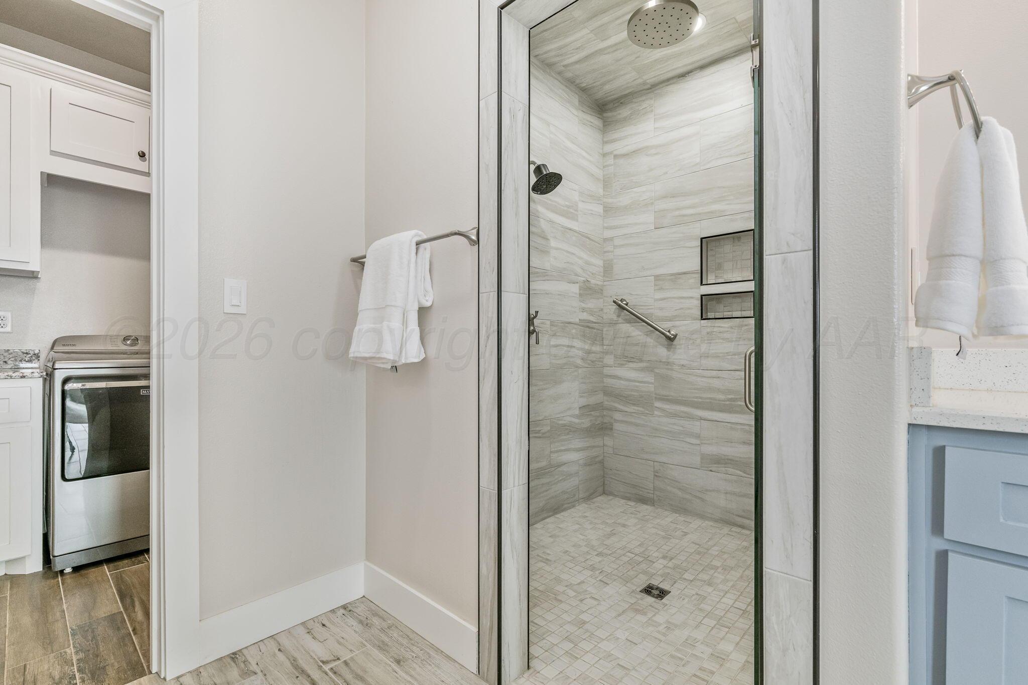 26150 Newton Road Property Photo 16