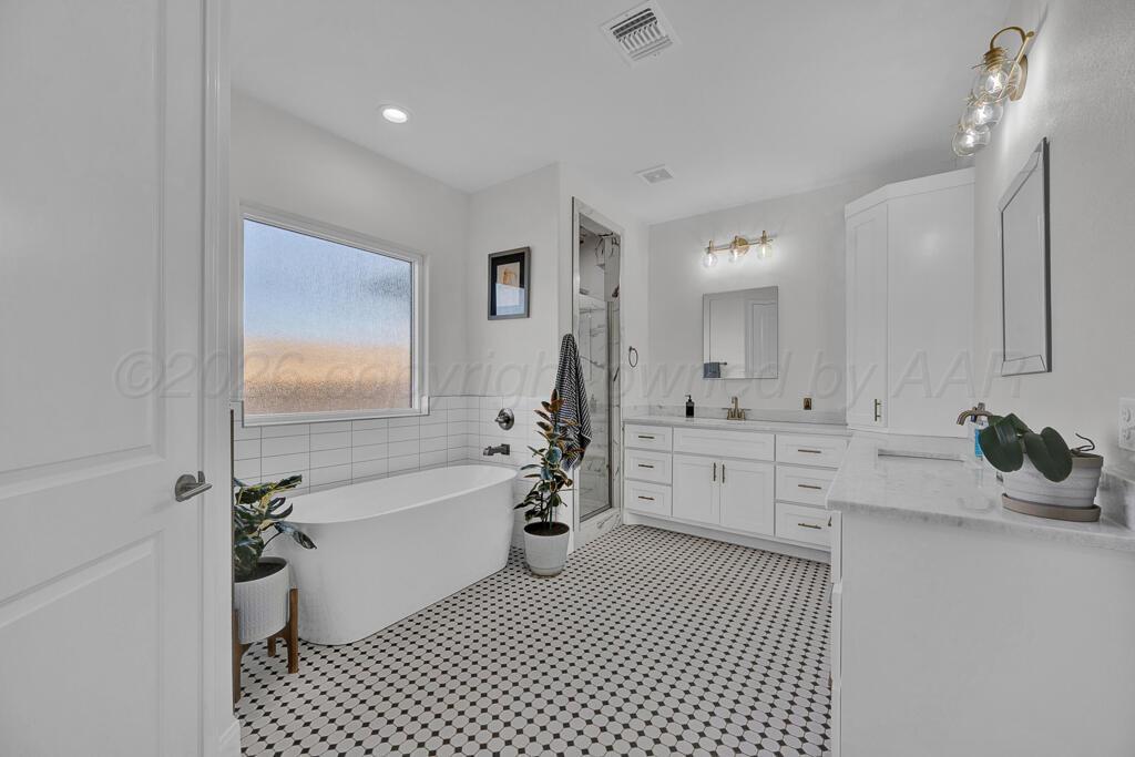 9710 Highland Springs Drive Property Photo 13