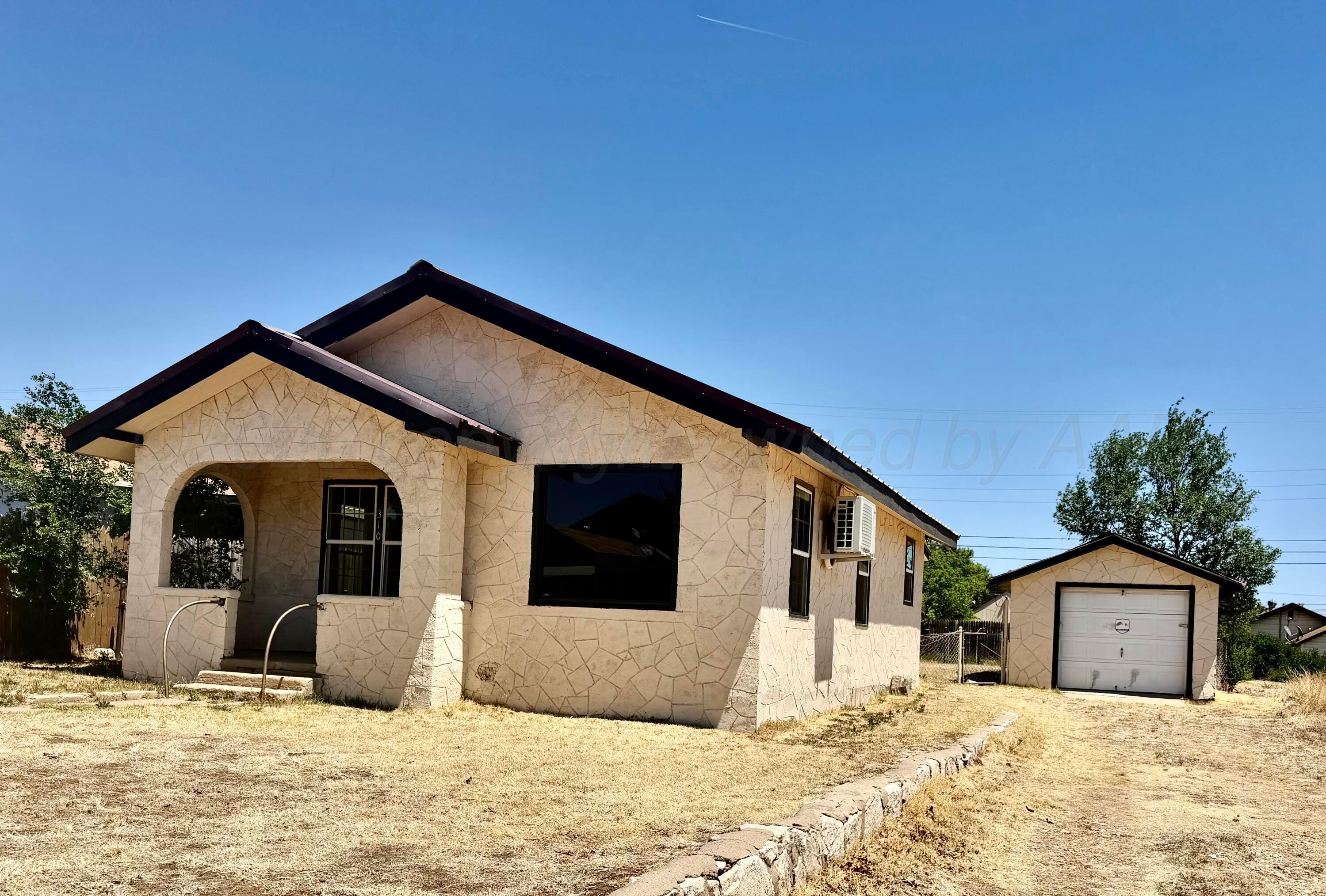 310 Coble Street Property Photo 1