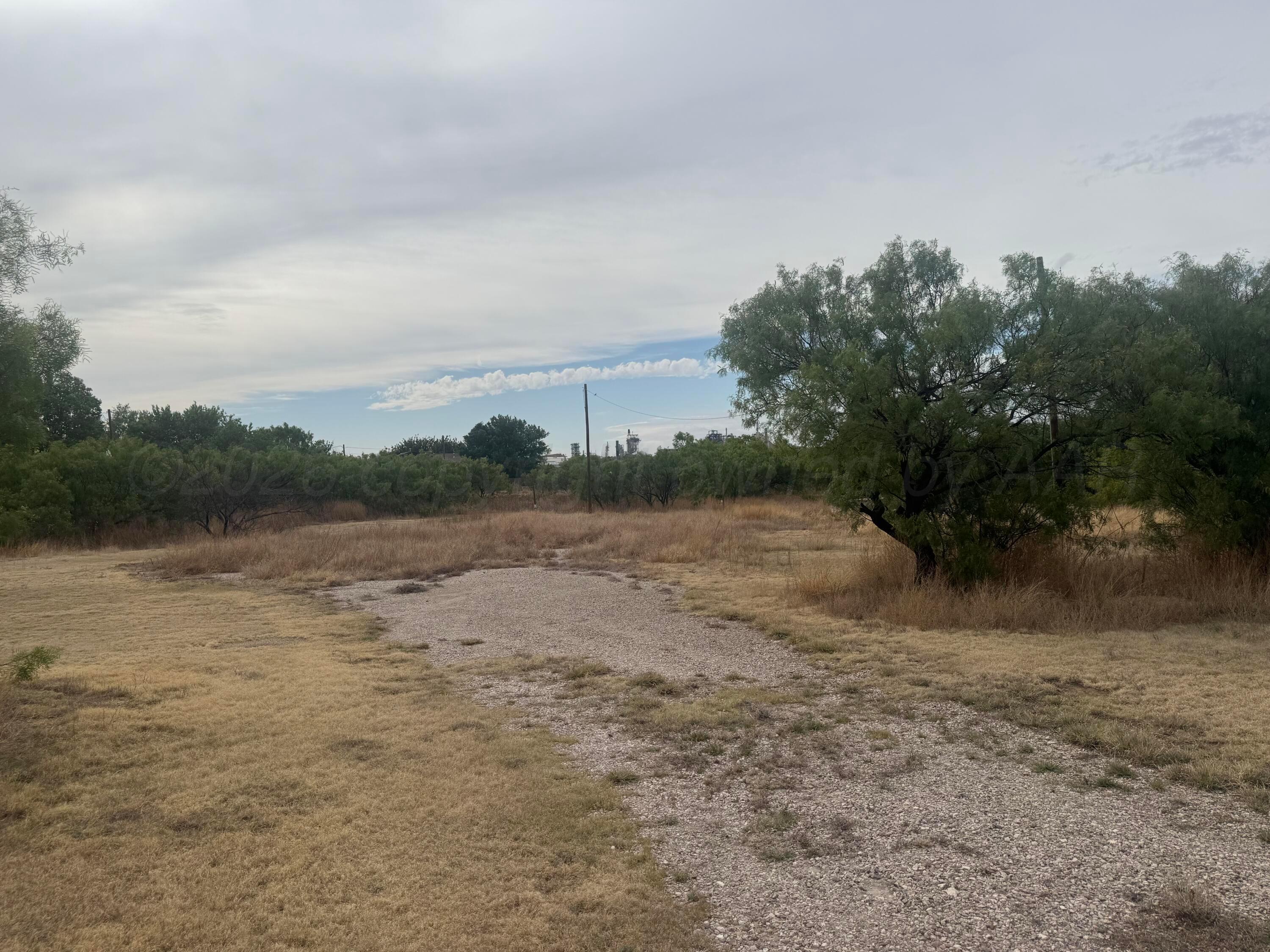 1800 Fairlanes Boulevard Property Photo 7