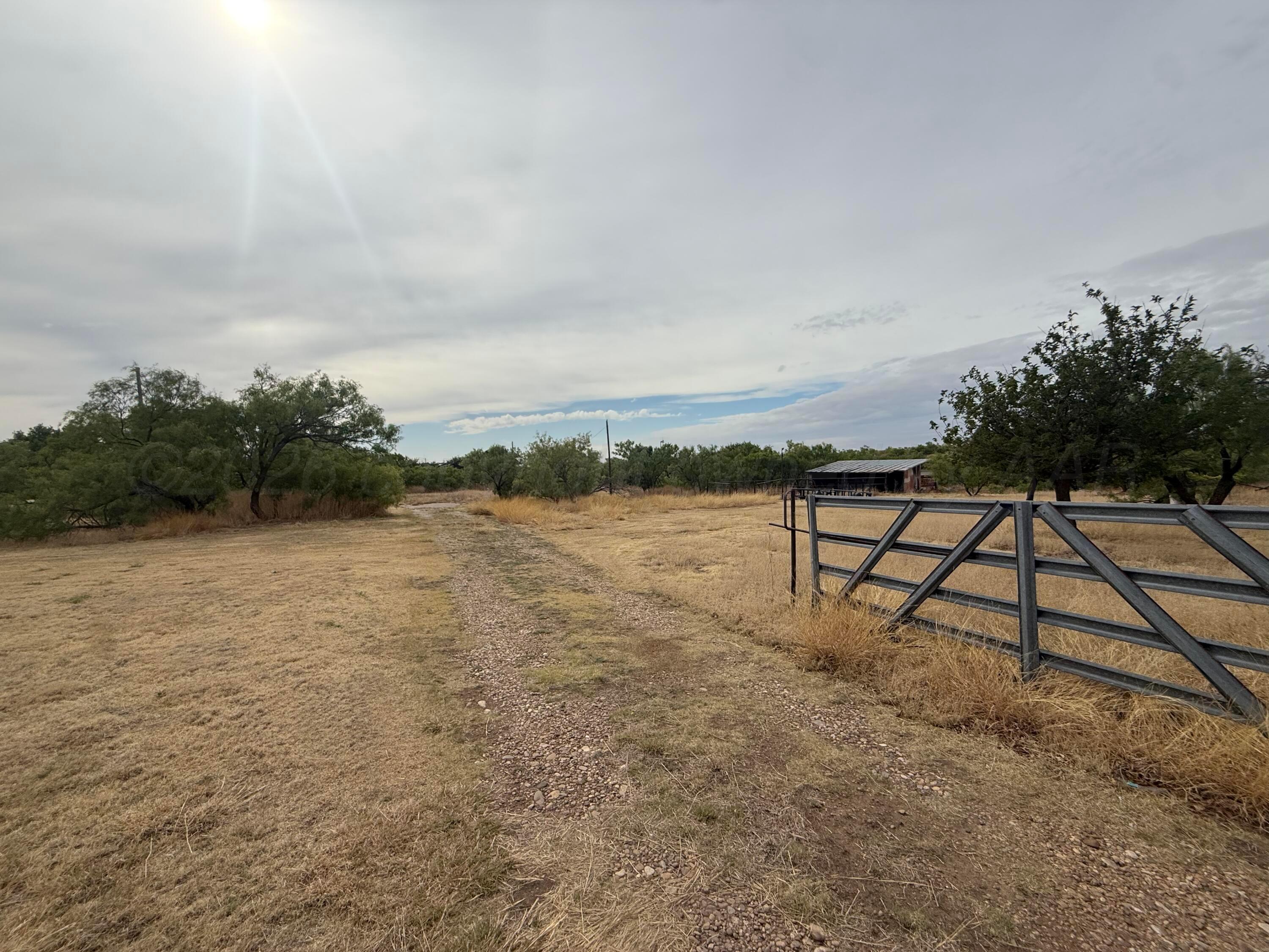 1800 Fairlanes Boulevard Property Photo 8