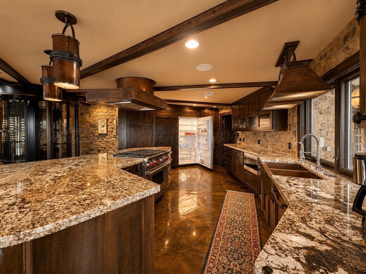 8708 Loop 171 Property Photo 15