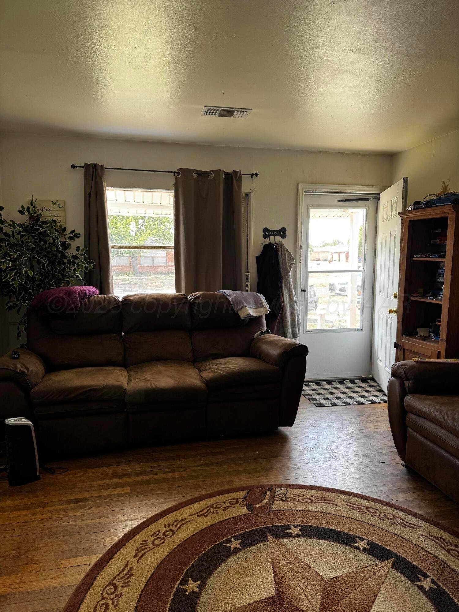 500 9th Avenue Property Photo 6