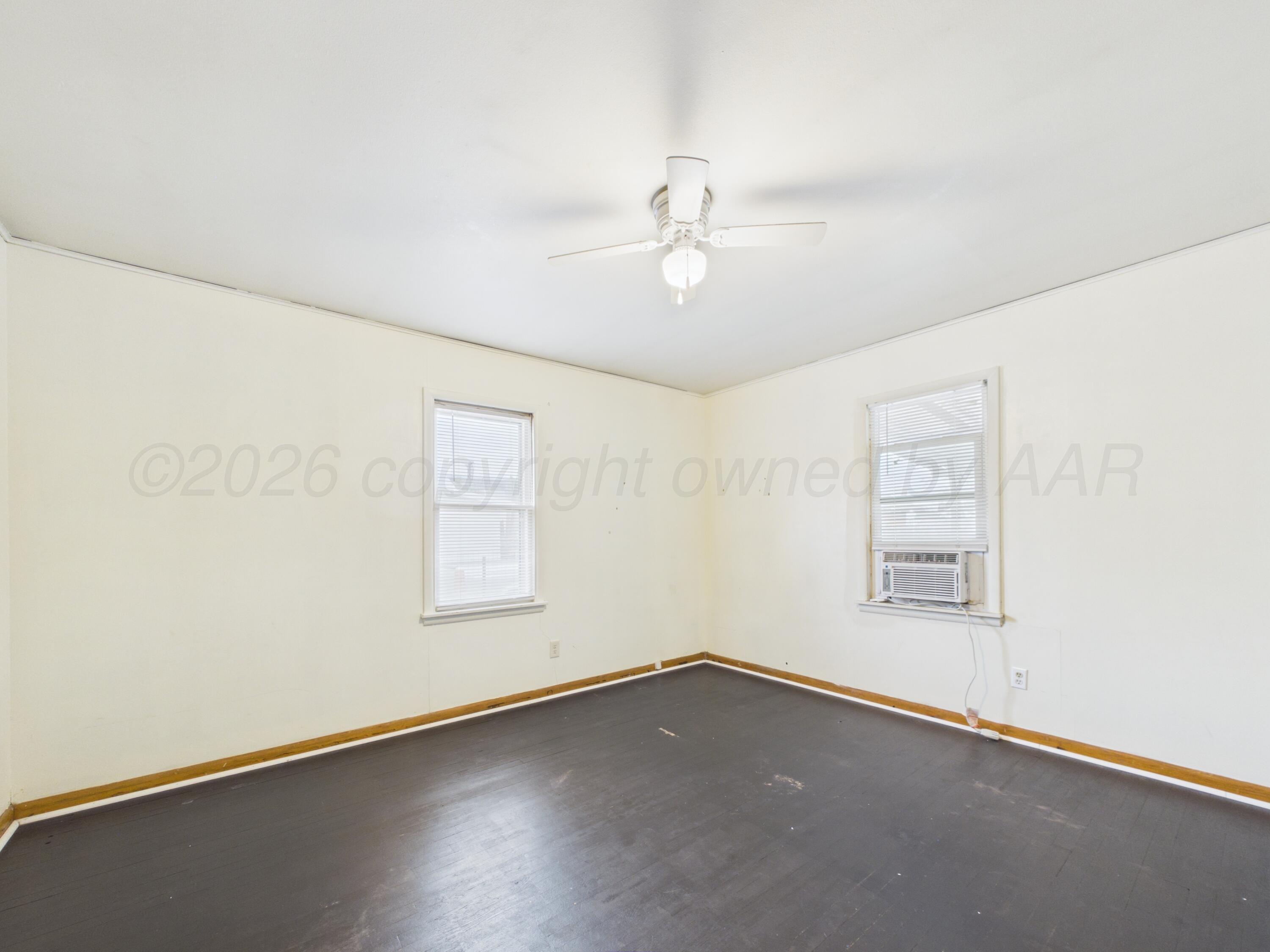815 W Kingsmill Avenue Property Photo 9