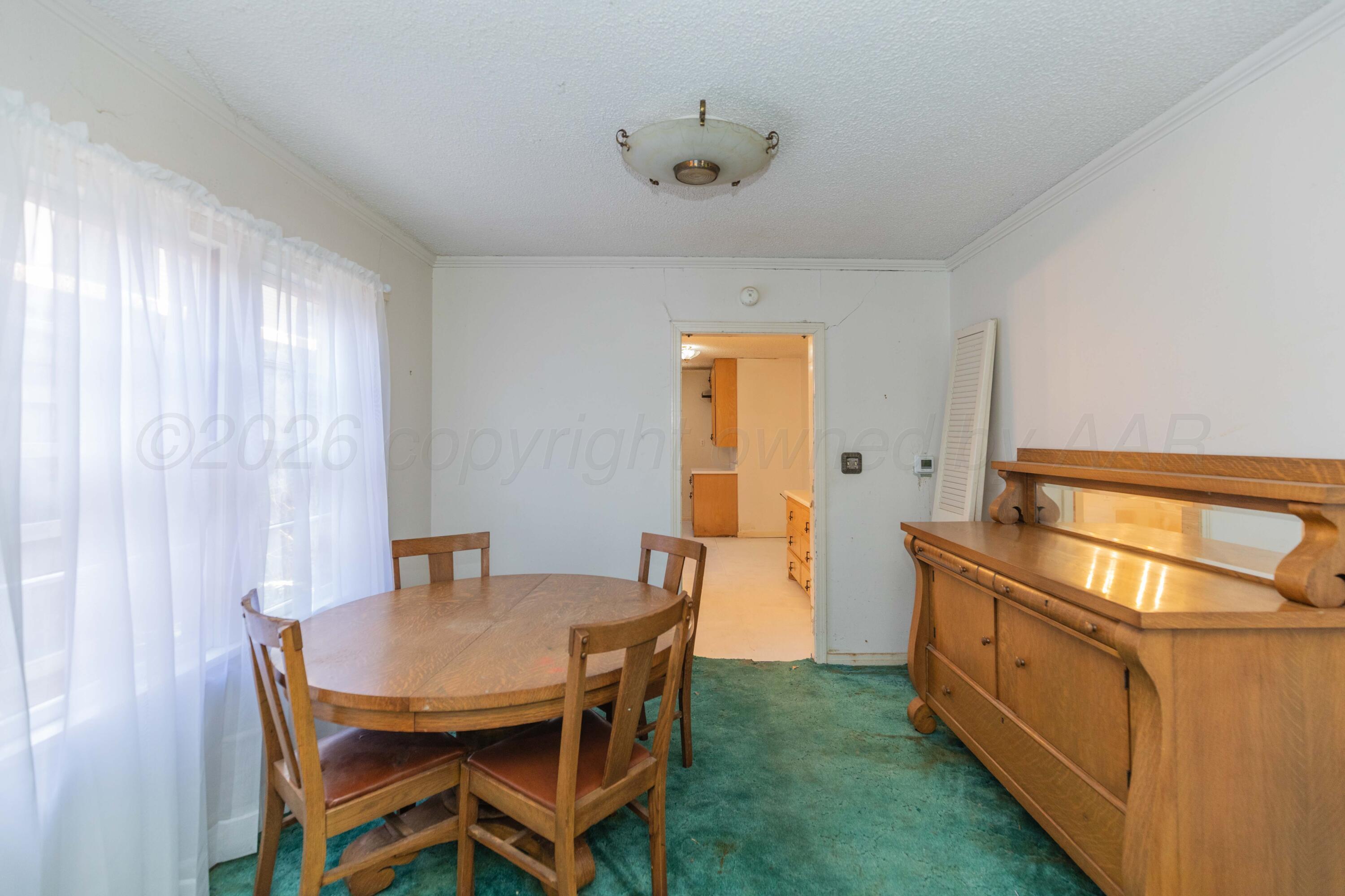 2411 S Ong Street Property Photo 17