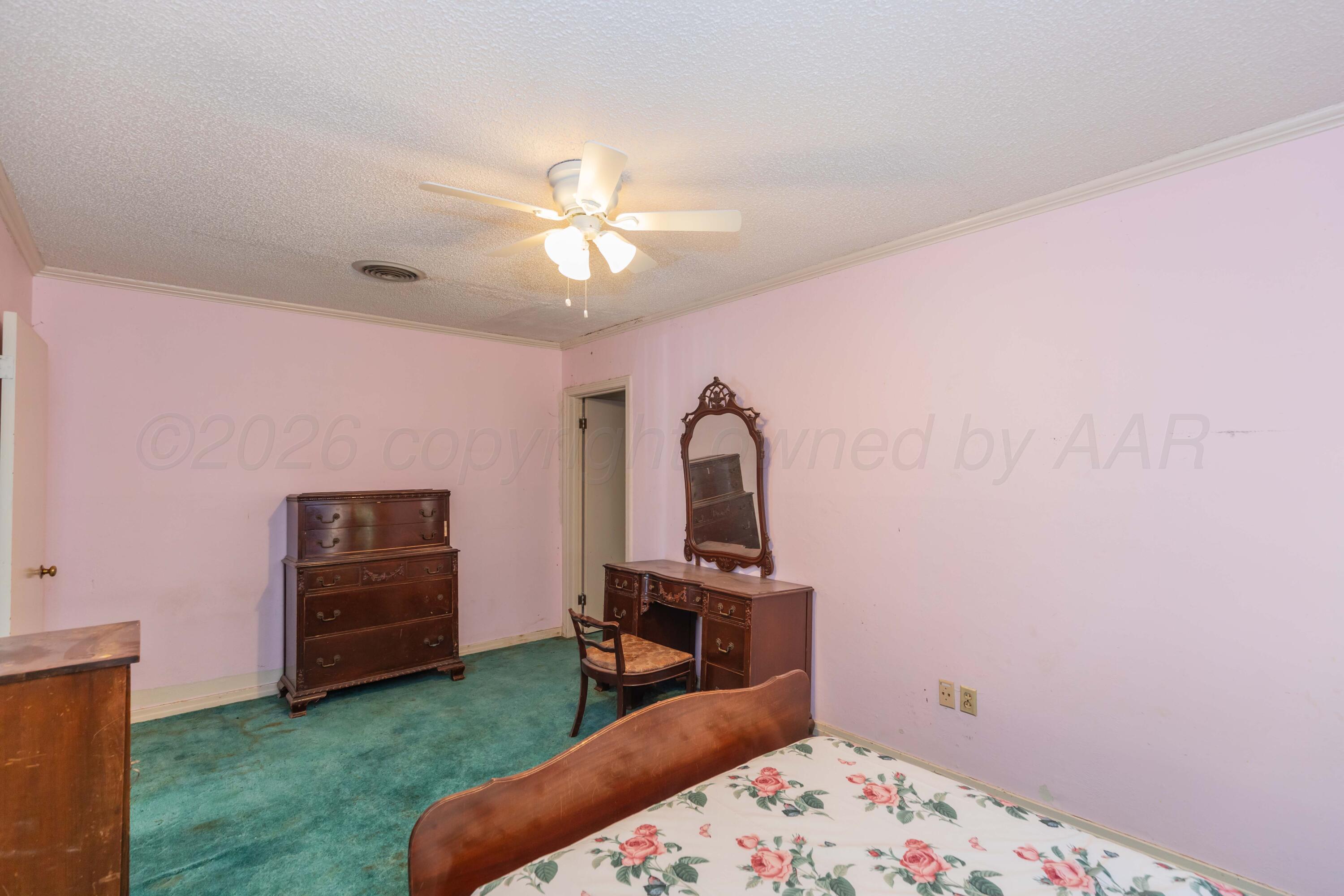 2411 S Ong Street Property Photo 20