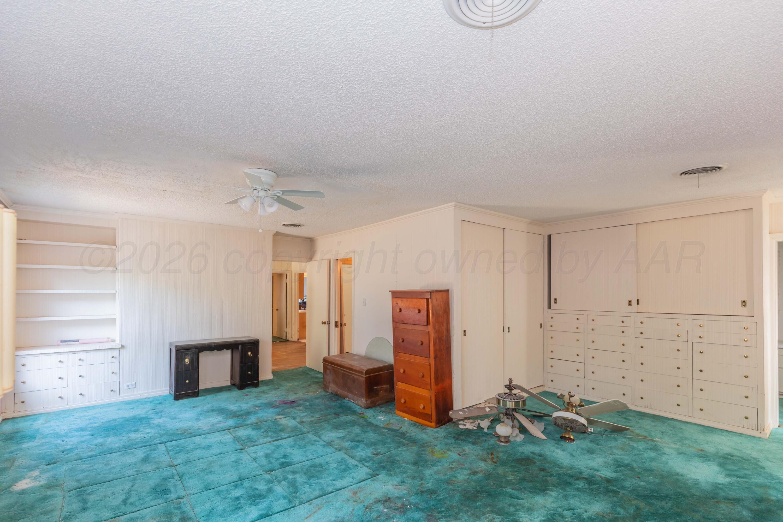 2411 S Ong Street Property Photo 24