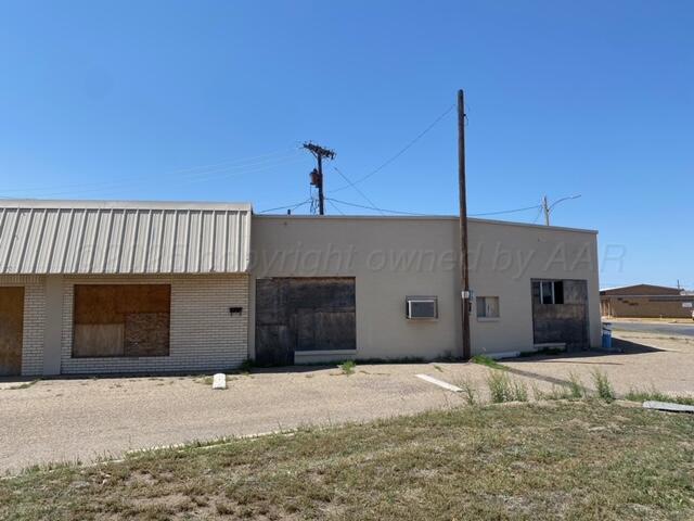 909 N Cedar Street Property Photo 7