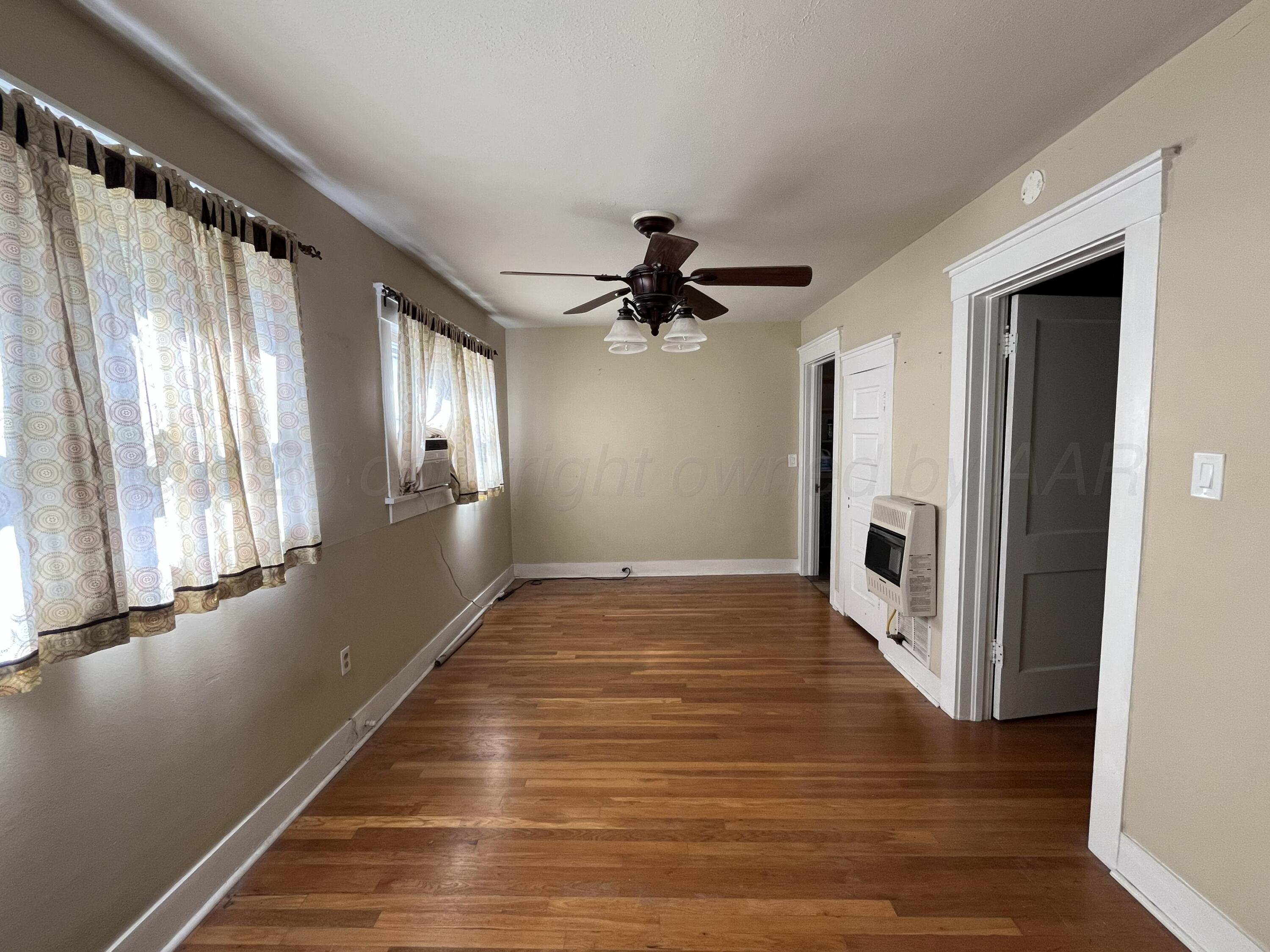 1704 S Hughes Street Property Photo 10