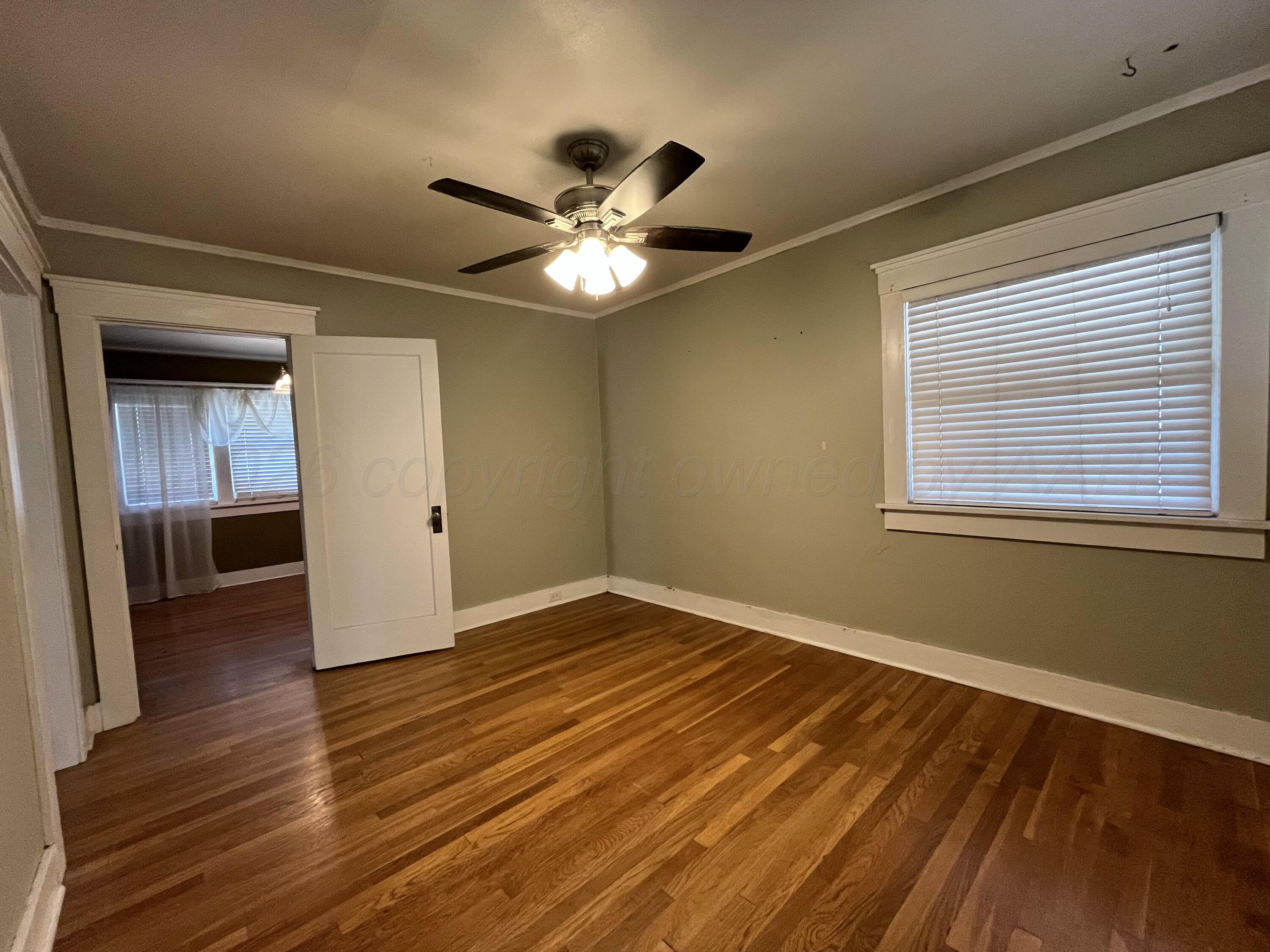 1704 S Hughes Street Property Photo 12
