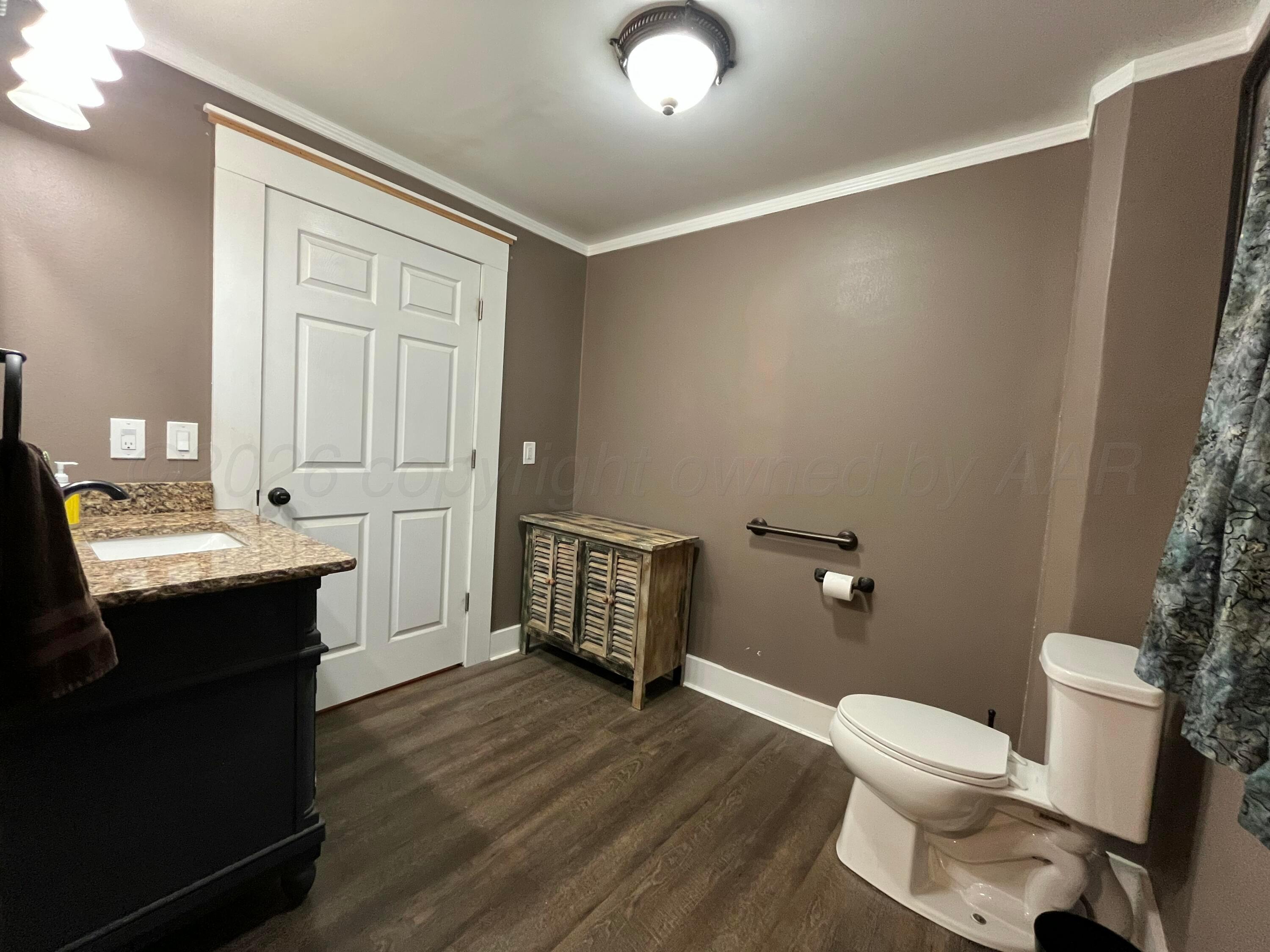 1704 S Hughes Street Property Photo 15