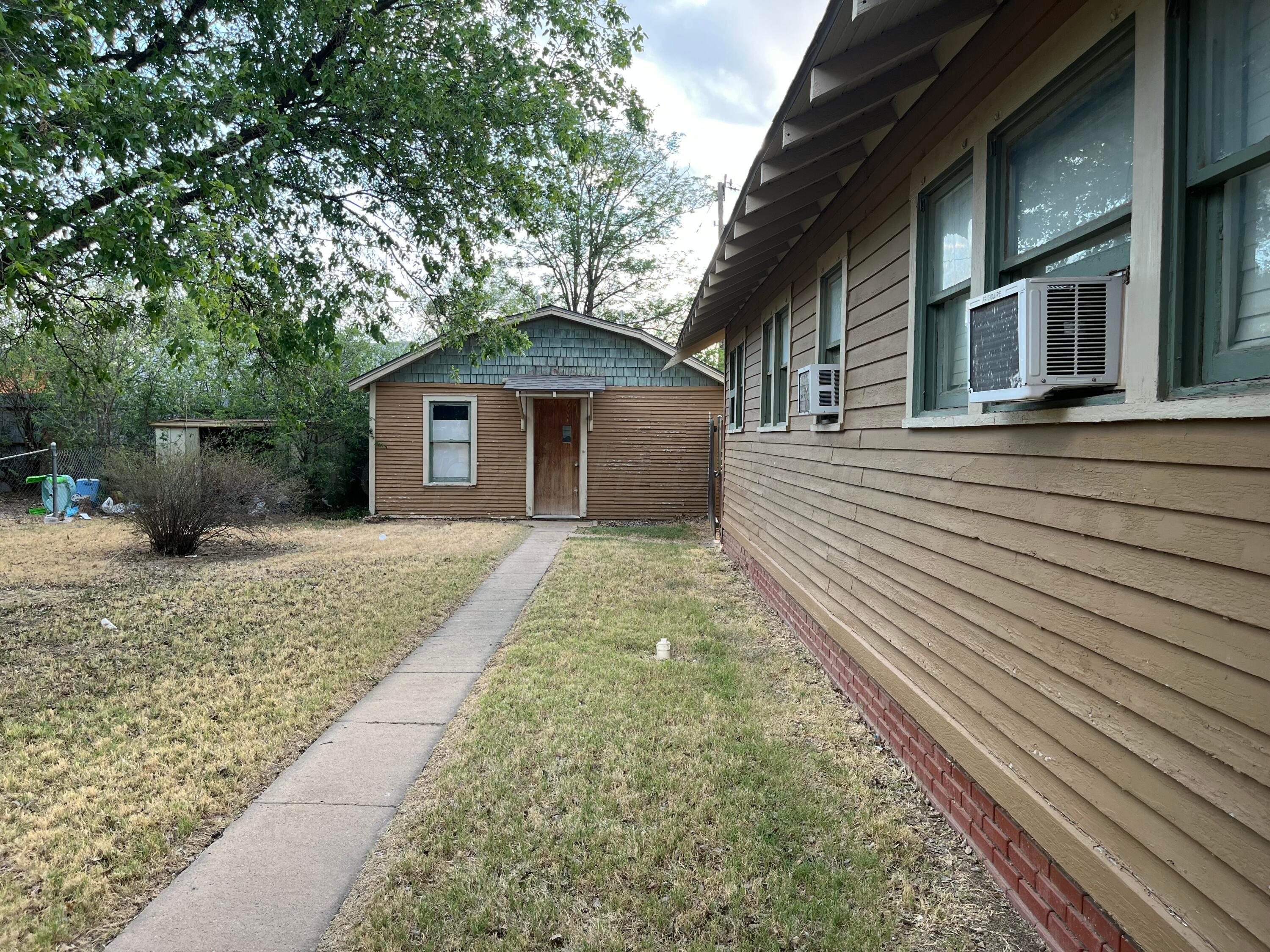 1704 S Hughes Street Property Photo 21