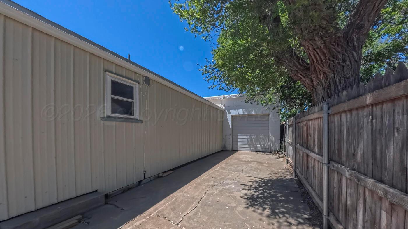 1502 S Lipscomb Street Property Photo 4