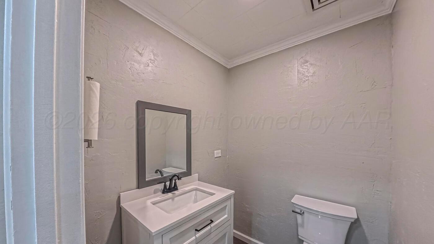 1502 S Lipscomb Street Property Photo 9