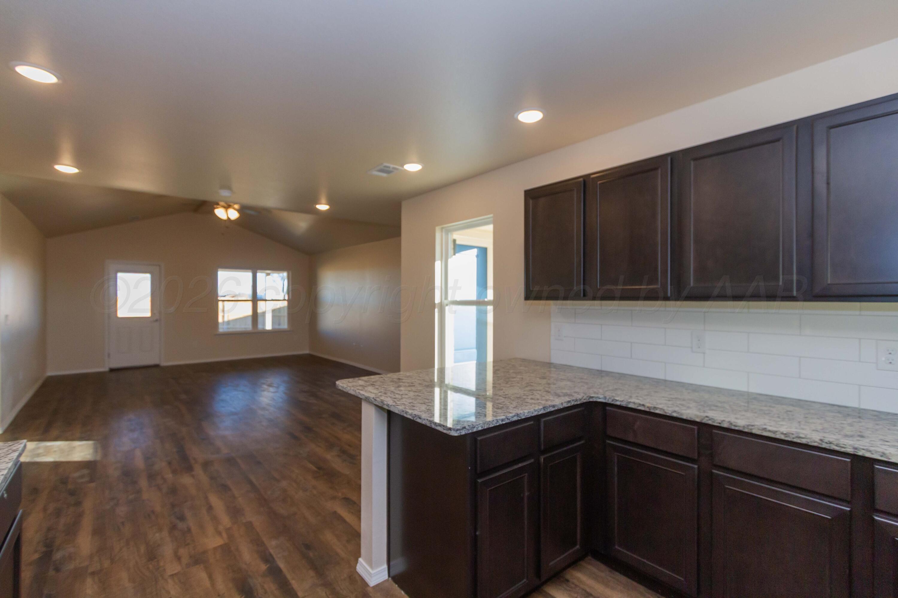 4610 Locker Street Property Photo 11