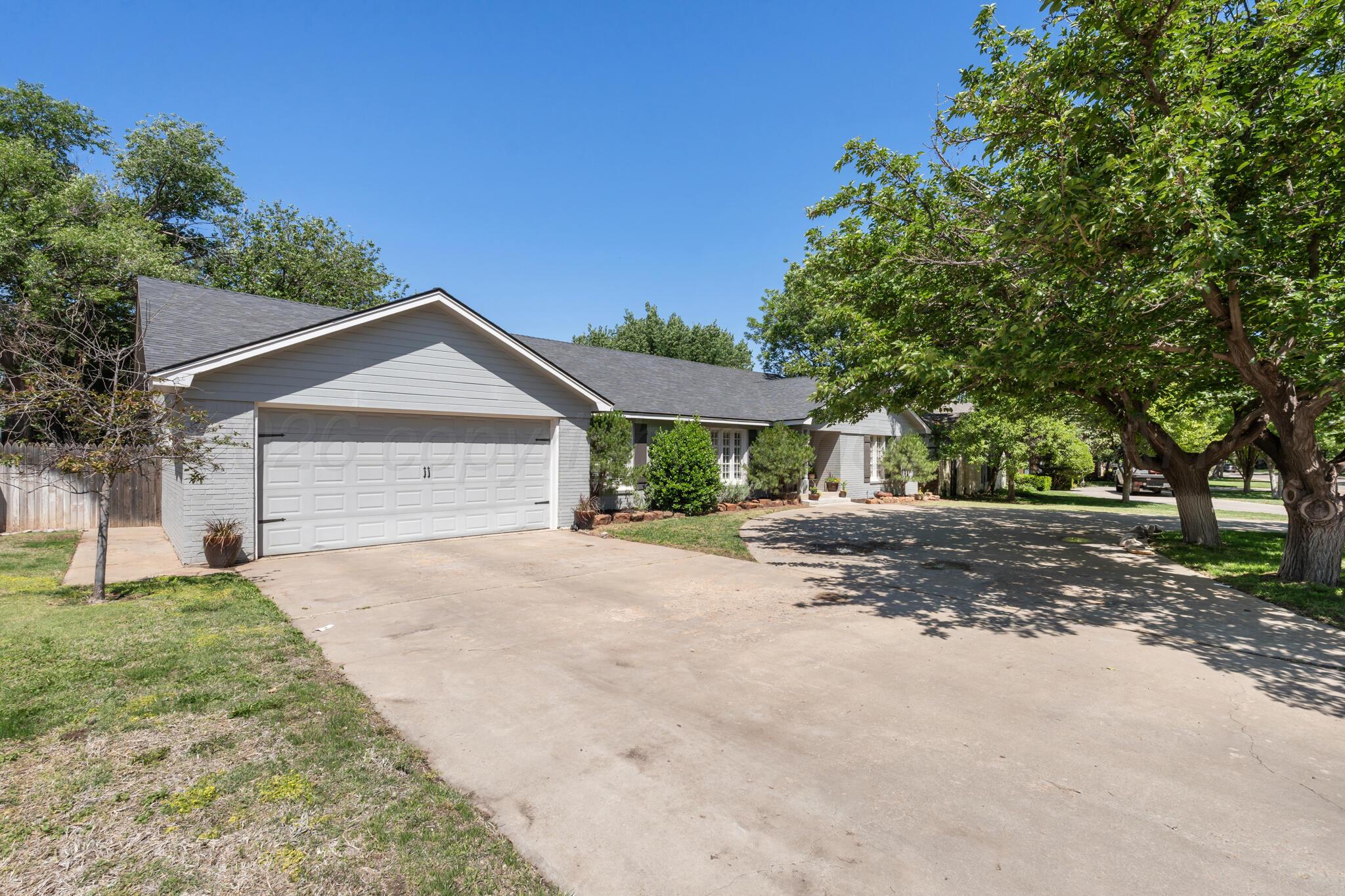 3216 Hawthorne Drive Property Photo 4