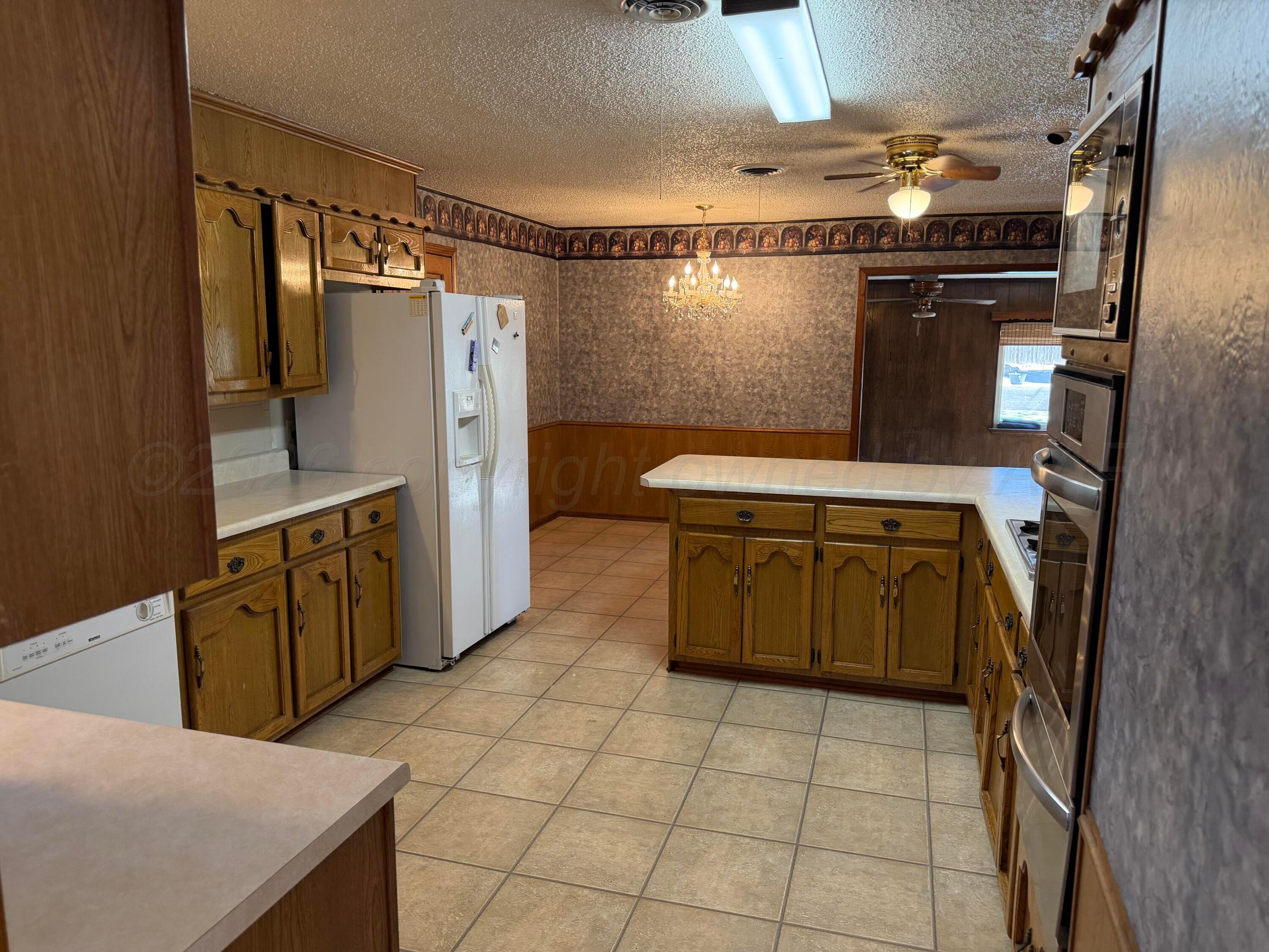 415 Mesquite Avenue Property Photo 2