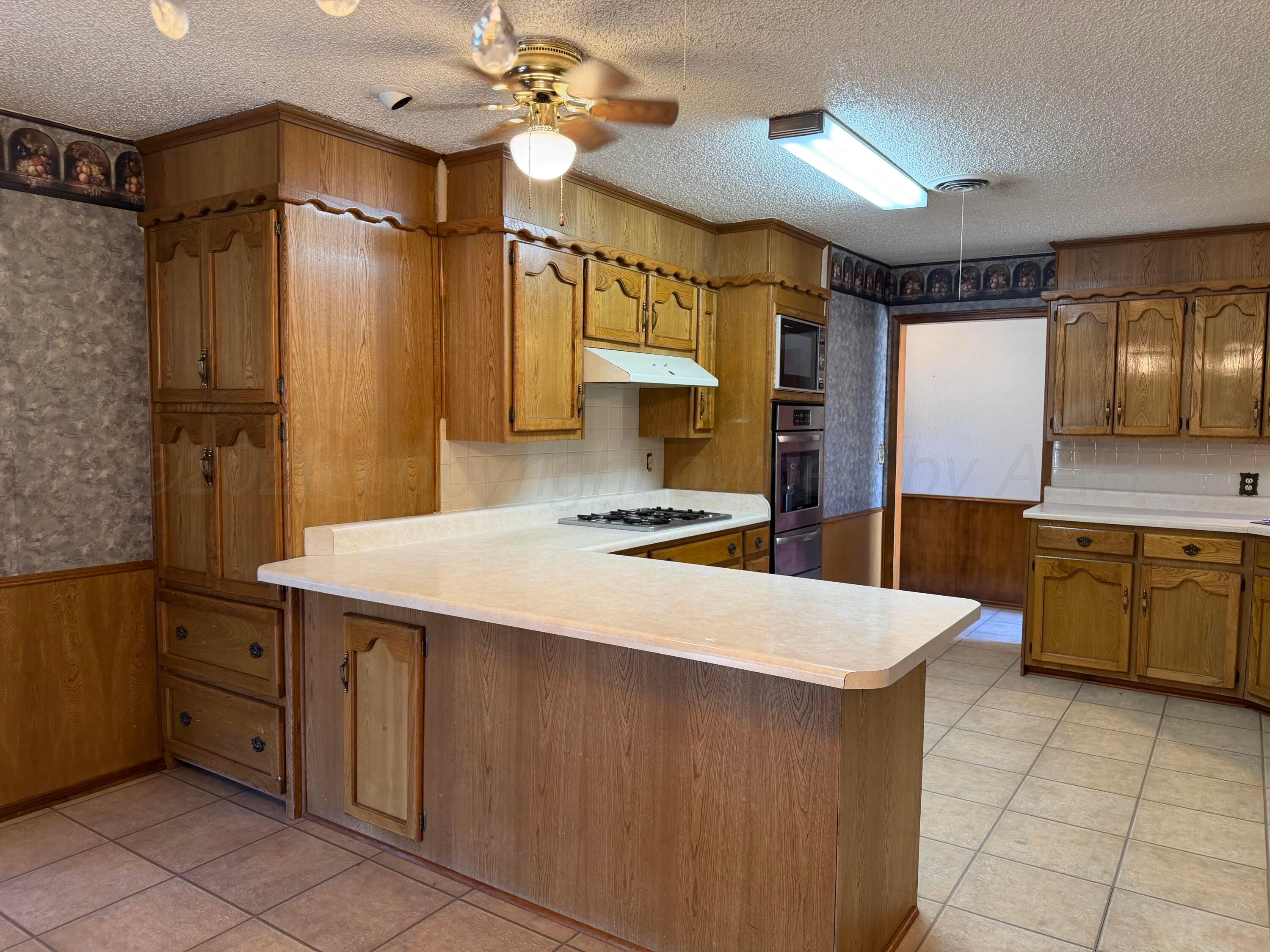 415 Mesquite Avenue Property Photo 3