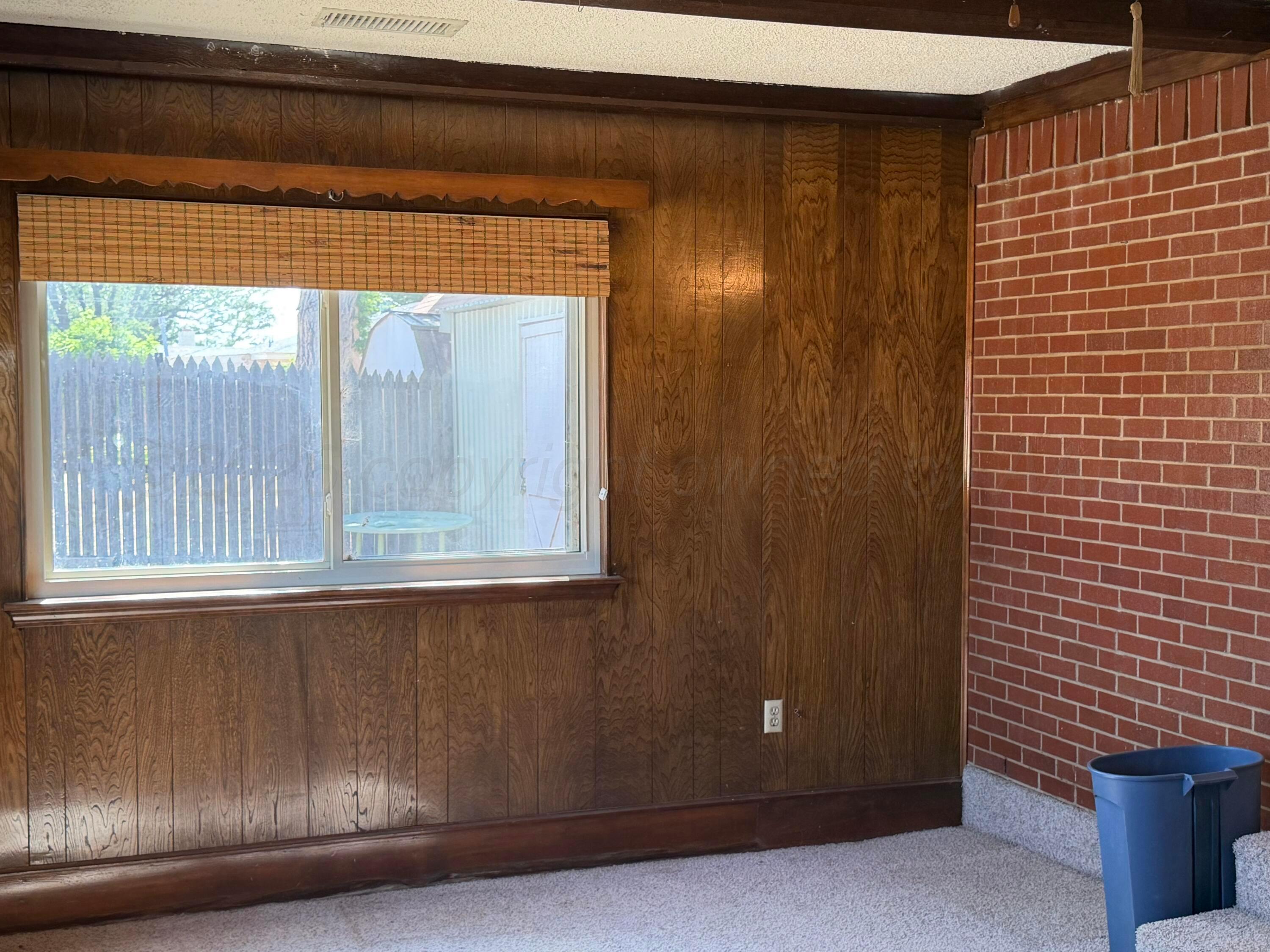 415 Mesquite Avenue Property Photo 11