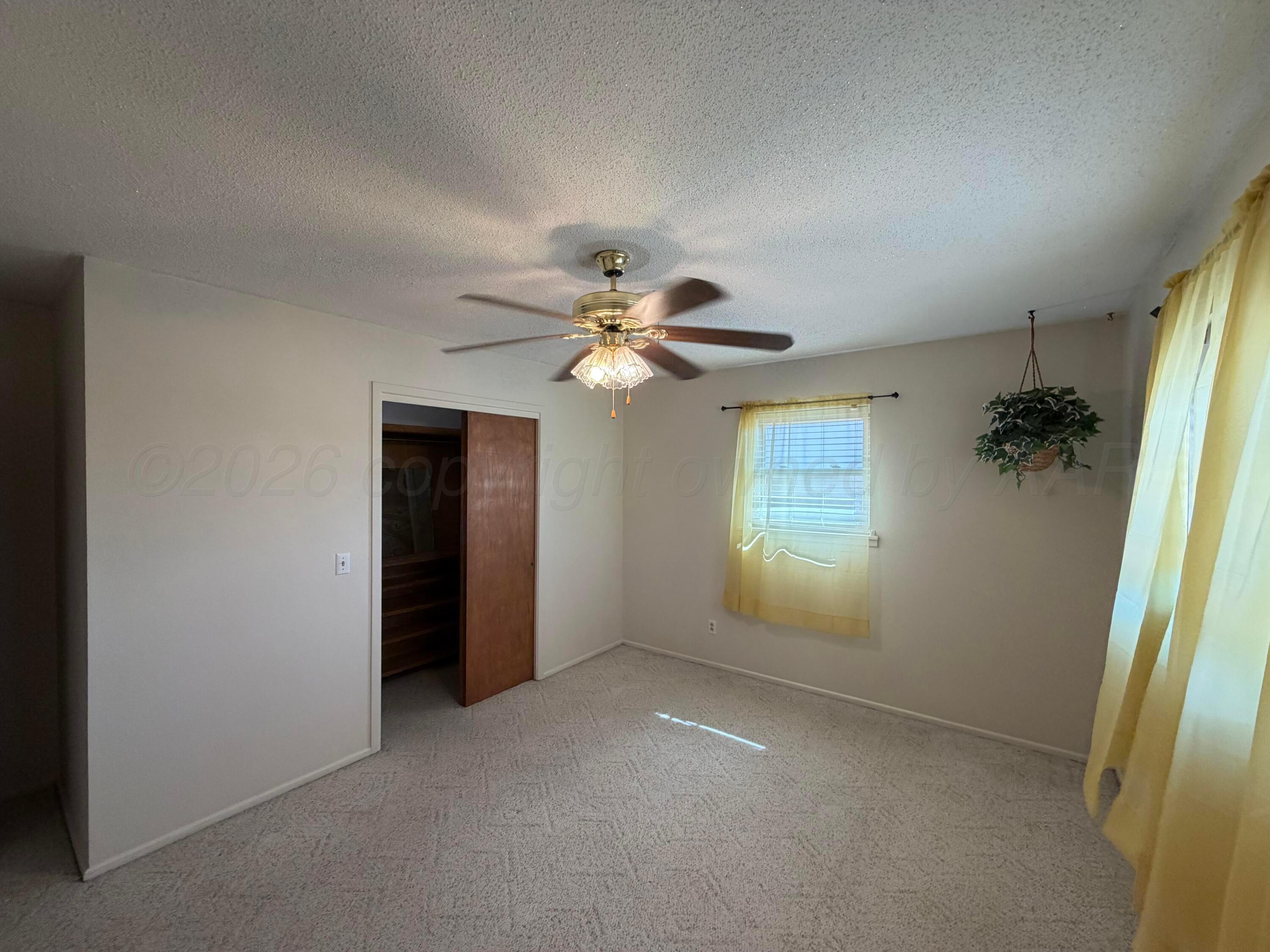 415 Mesquite Avenue Property Photo 34