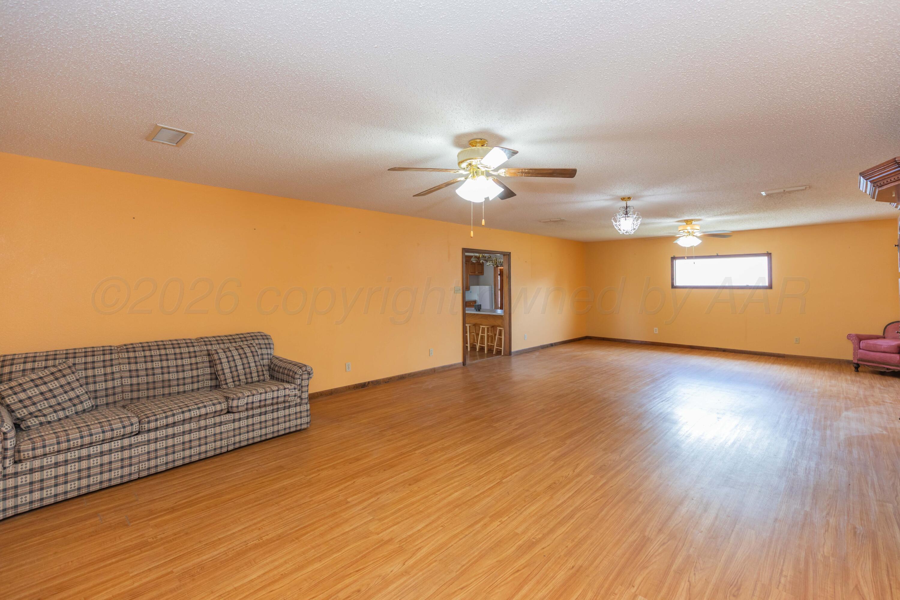 901 Lindberg Street Property Photo 10