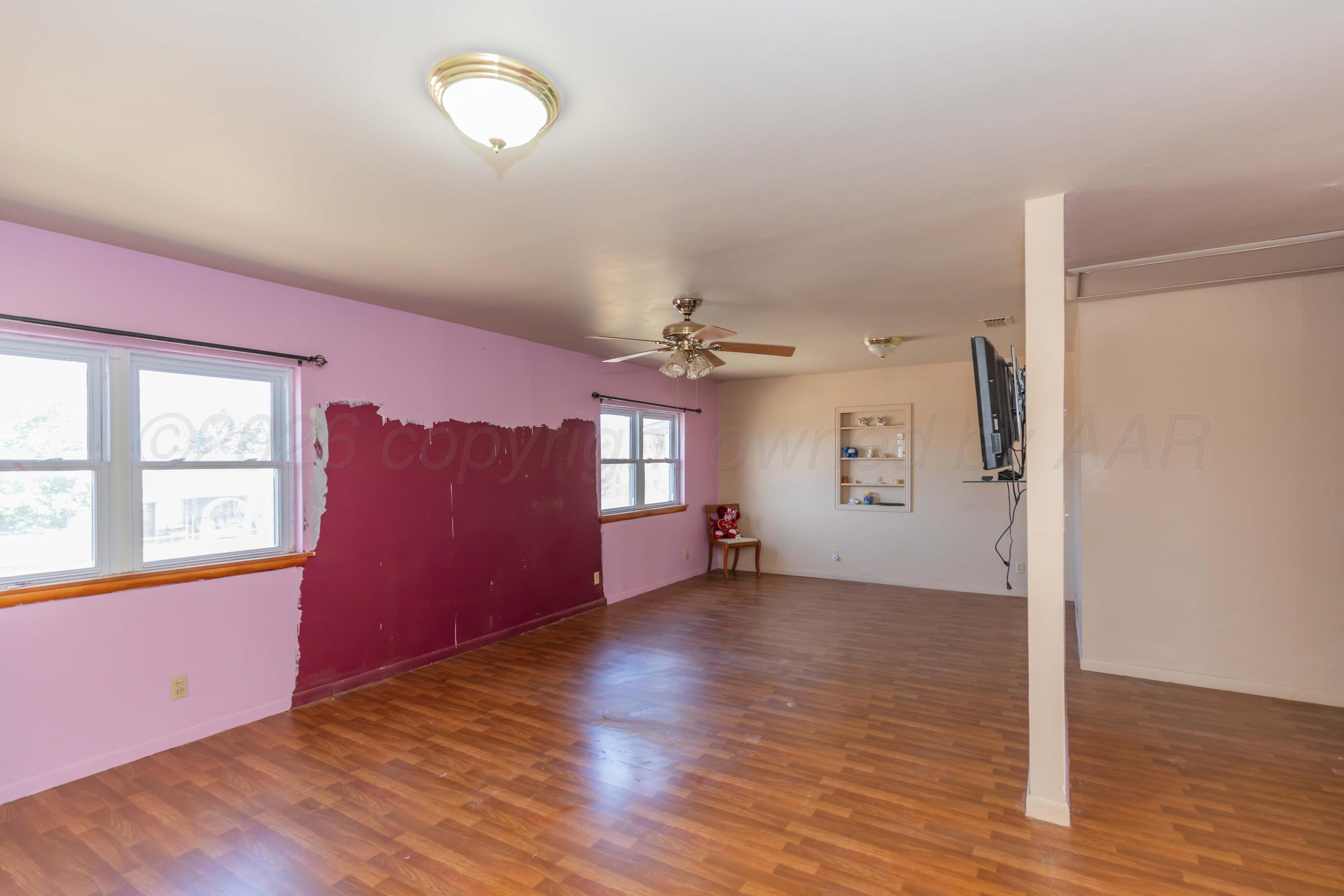 901 Lindberg Street Property Photo 14