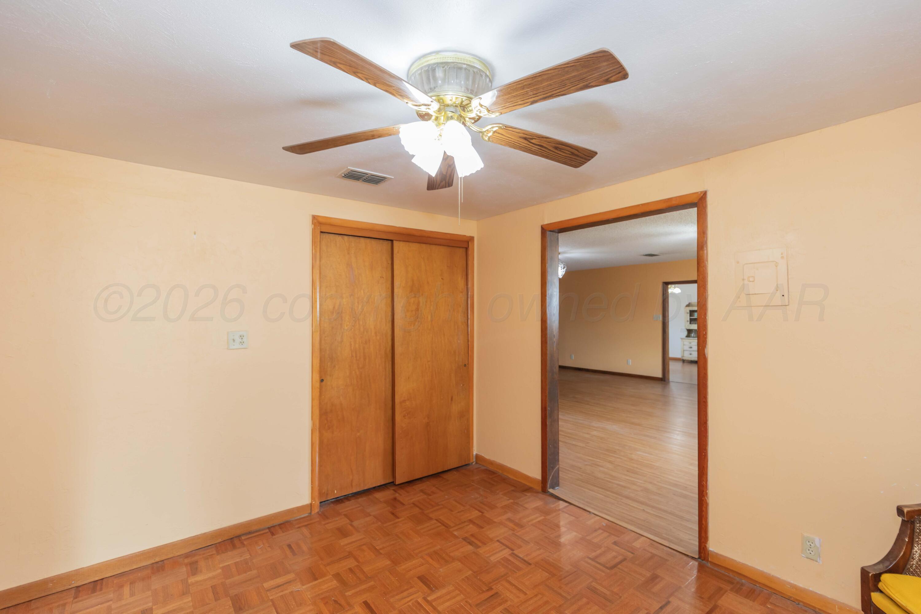 901 Lindberg Street Property Photo 19
