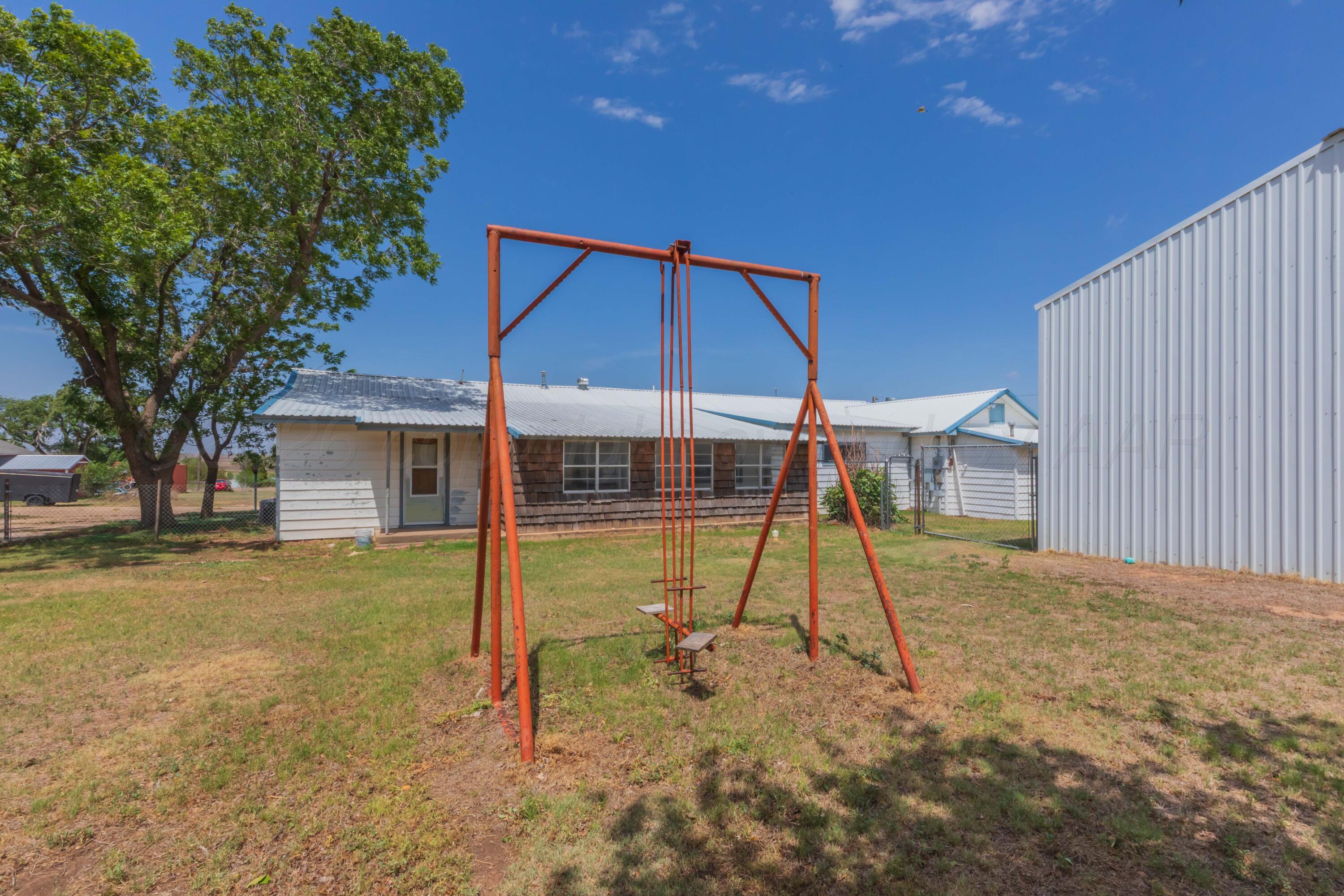 901 Lindberg Street Property Photo 21