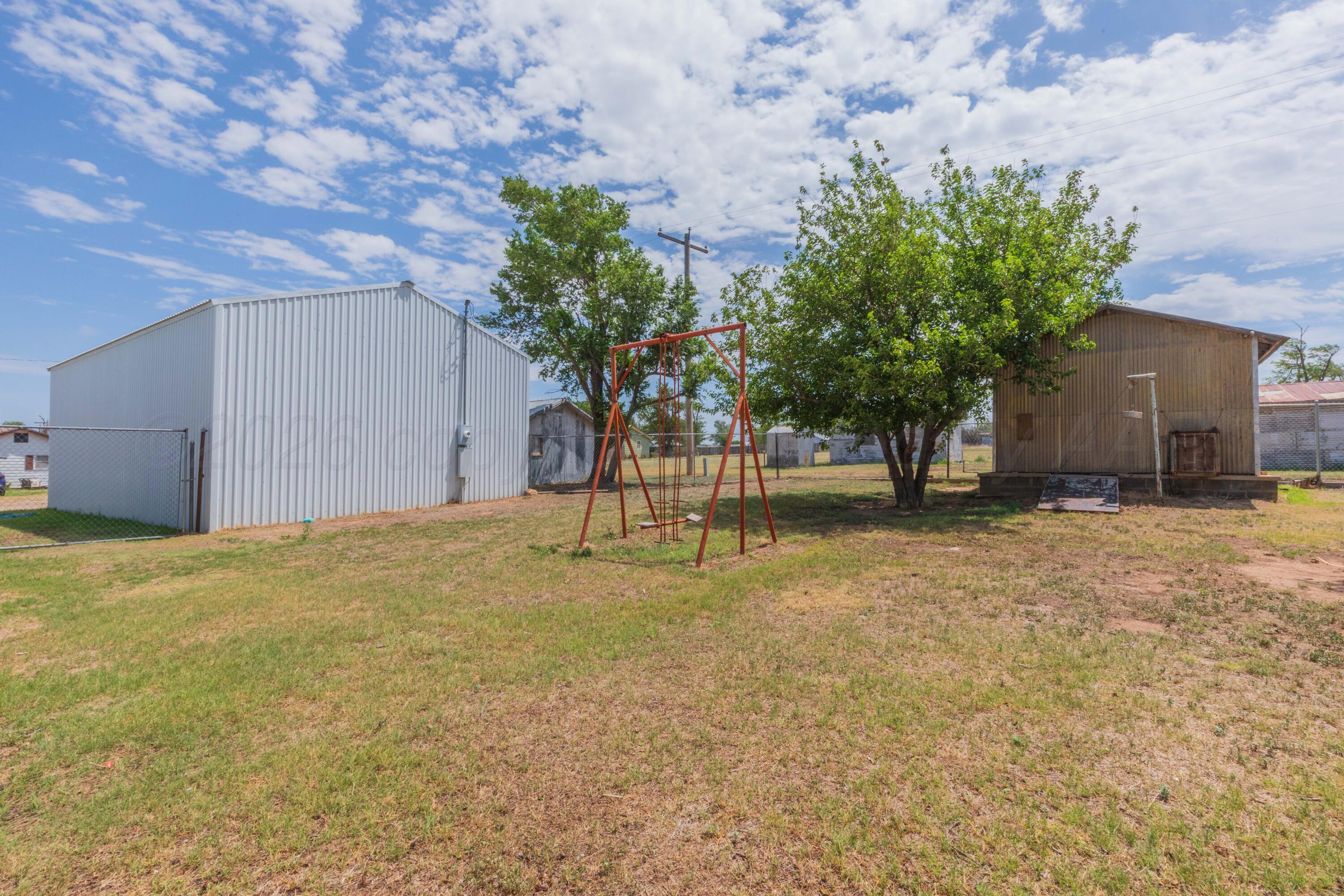 901 Lindberg Street Property Photo 22