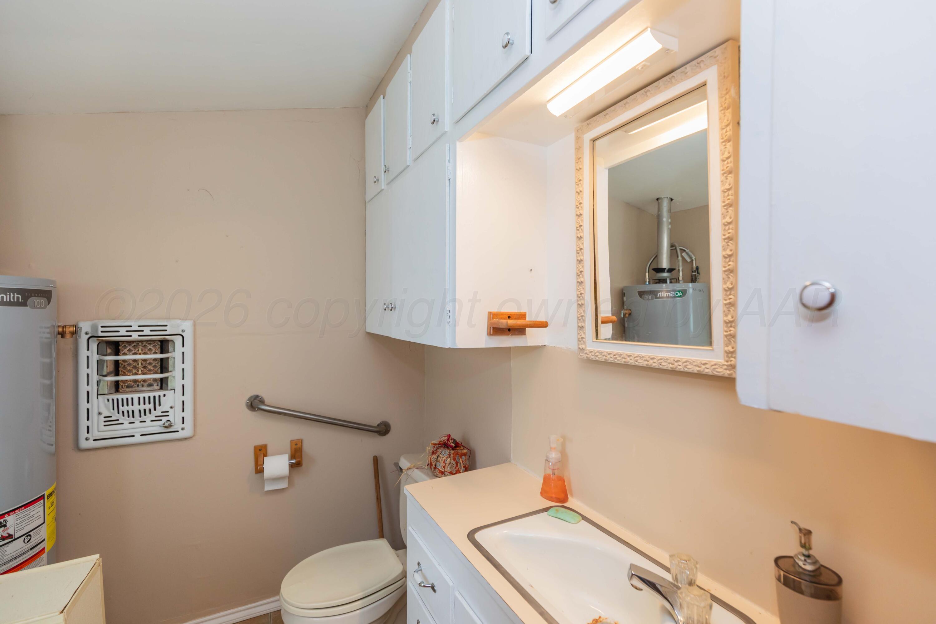 901 Lindberg Street Property Photo 24