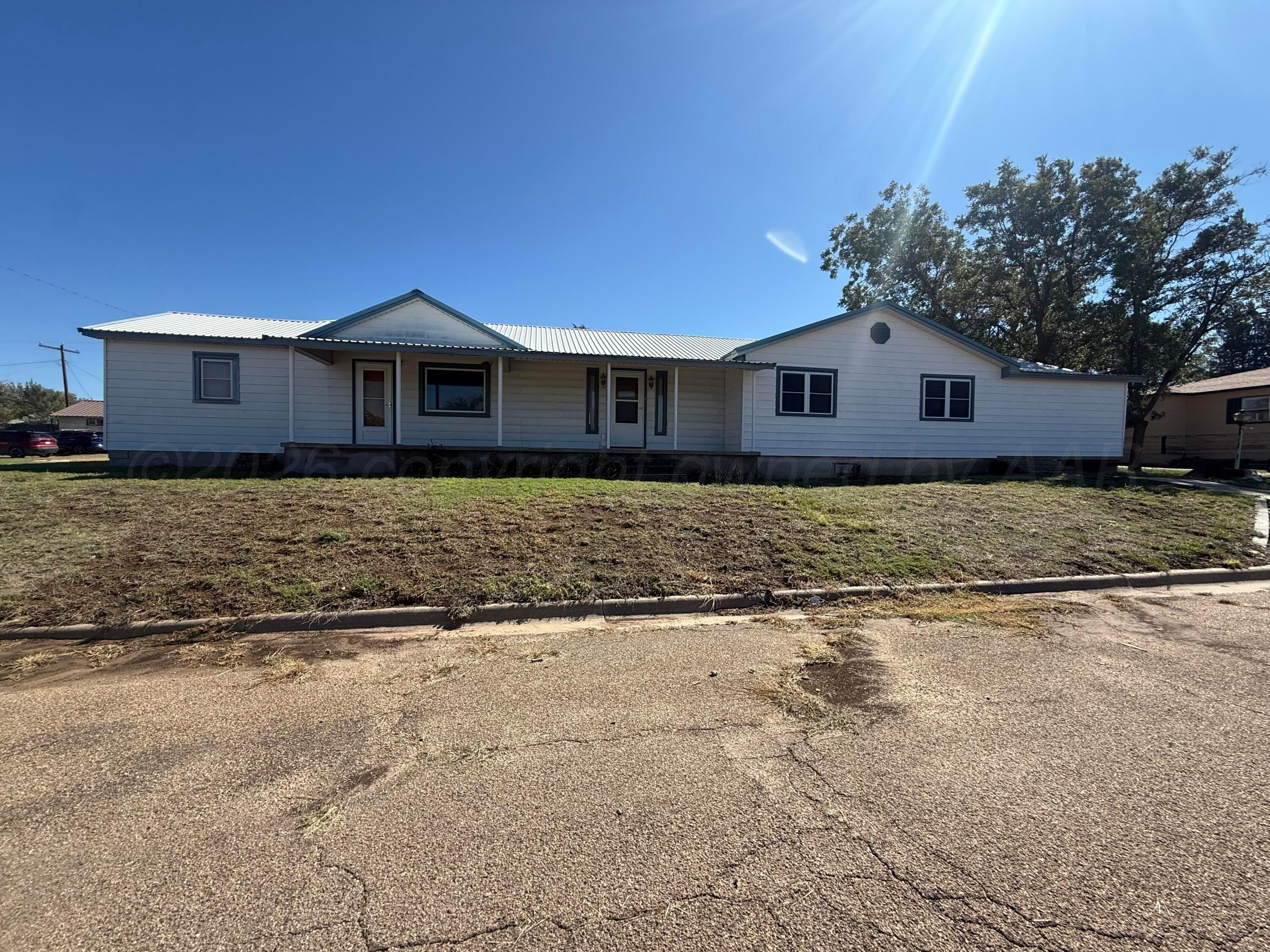 901 Lindberg Street Property Photo 39