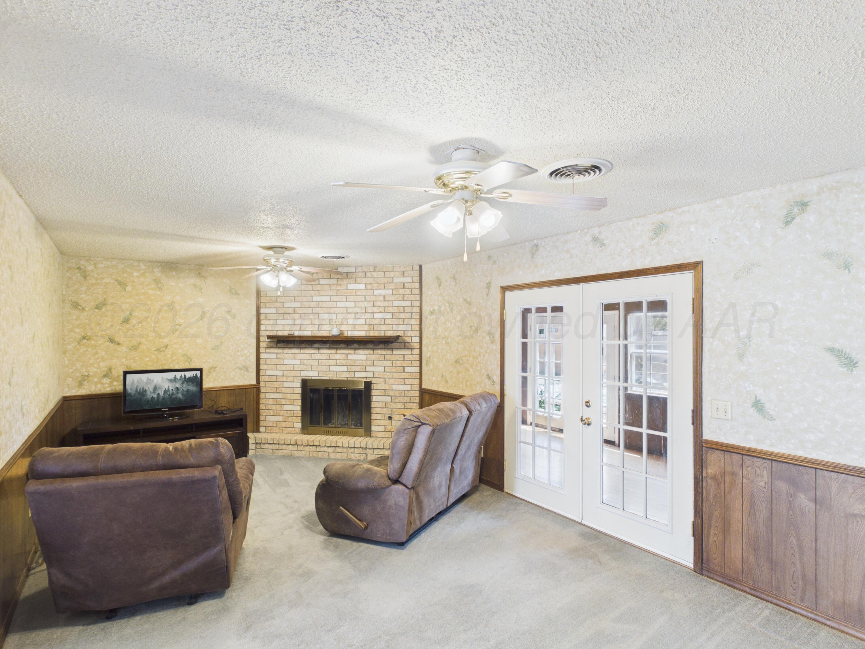 318 Cedar Avenue Property Photo 4