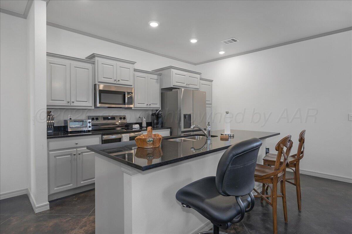 7501 Wellington Property Photo 6