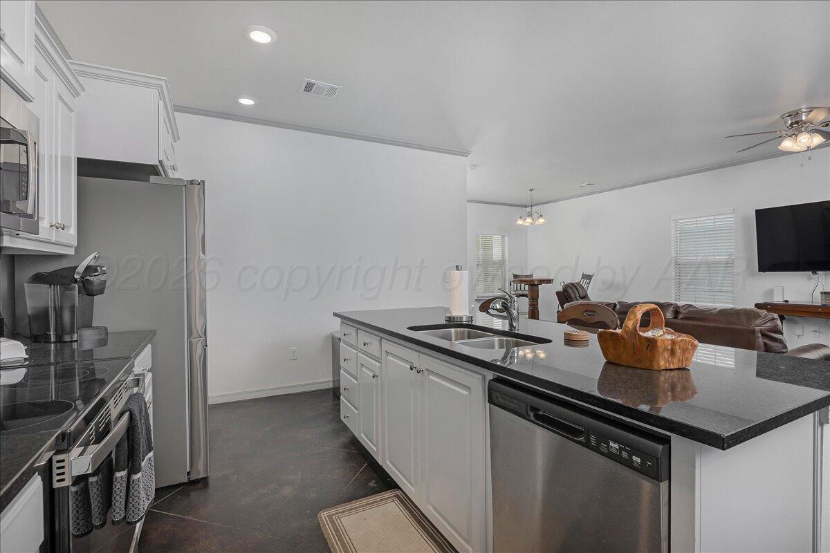 7501 Wellington Property Photo 7