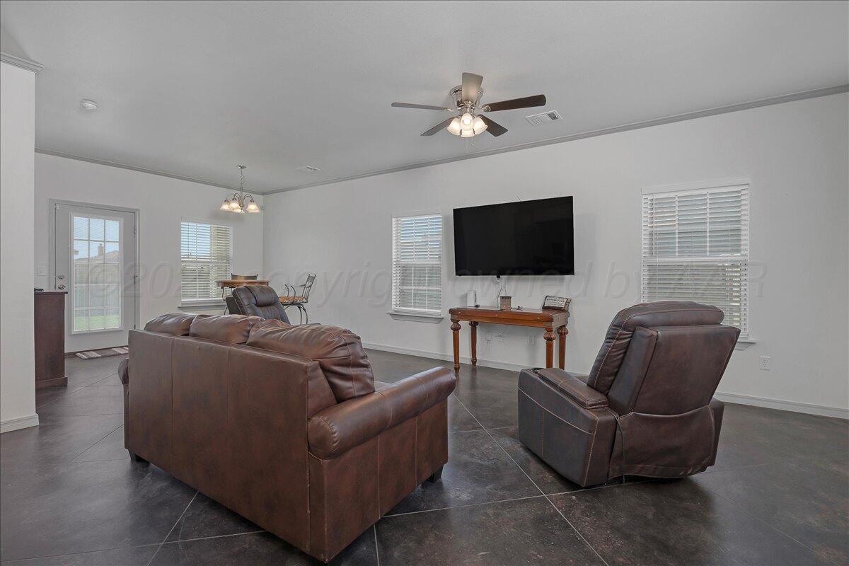7501 Wellington Property Photo 15