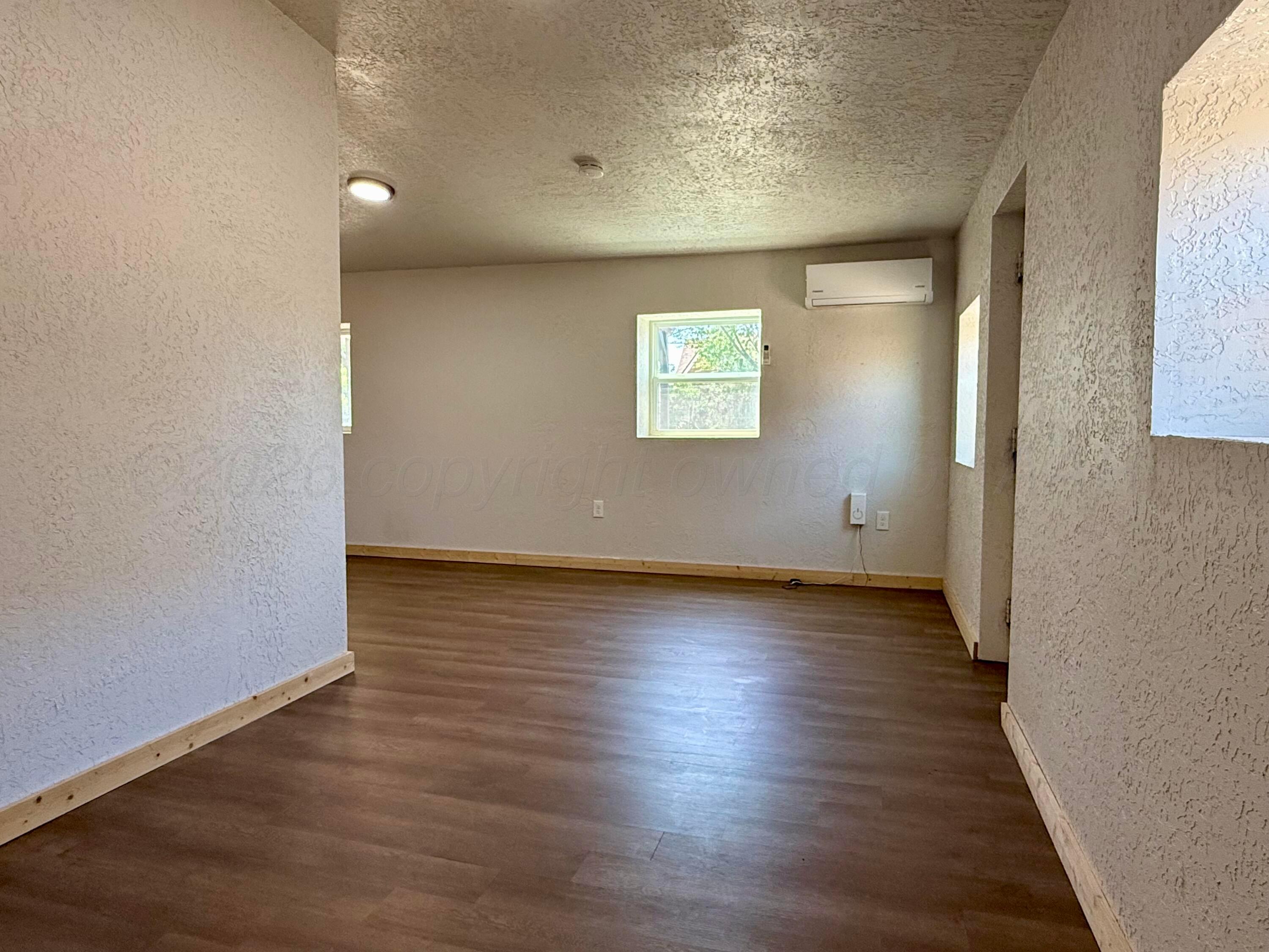 522 E Francis Avenue Property Photo 19