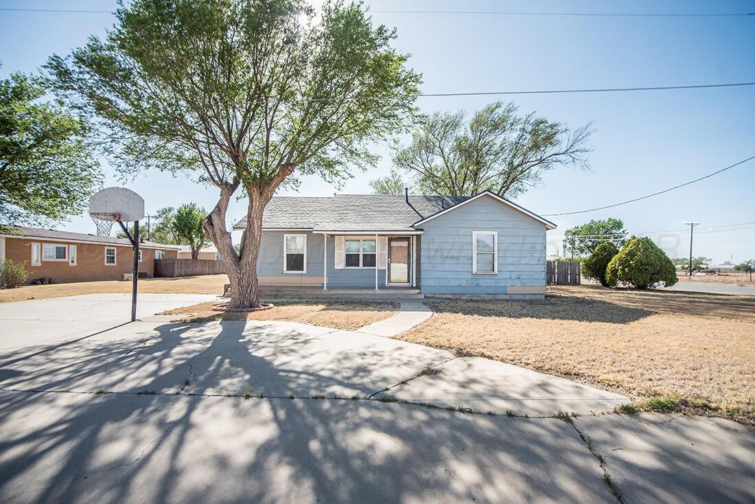 411 Ne 4th Street Property Photo 1