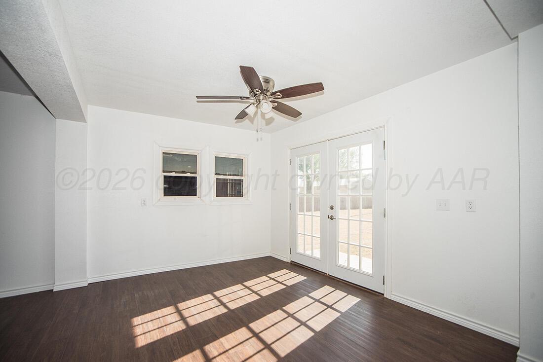 411 Ne 4th Street Property Photo 9