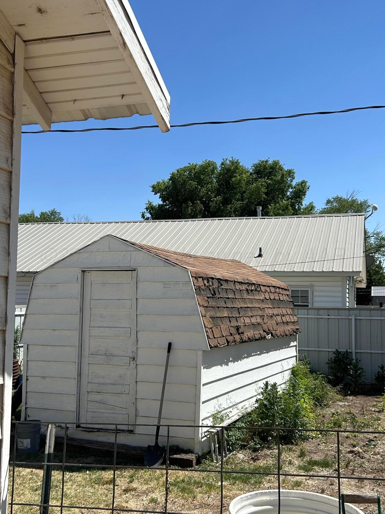 608 Richardson Avenue Property Photo 8