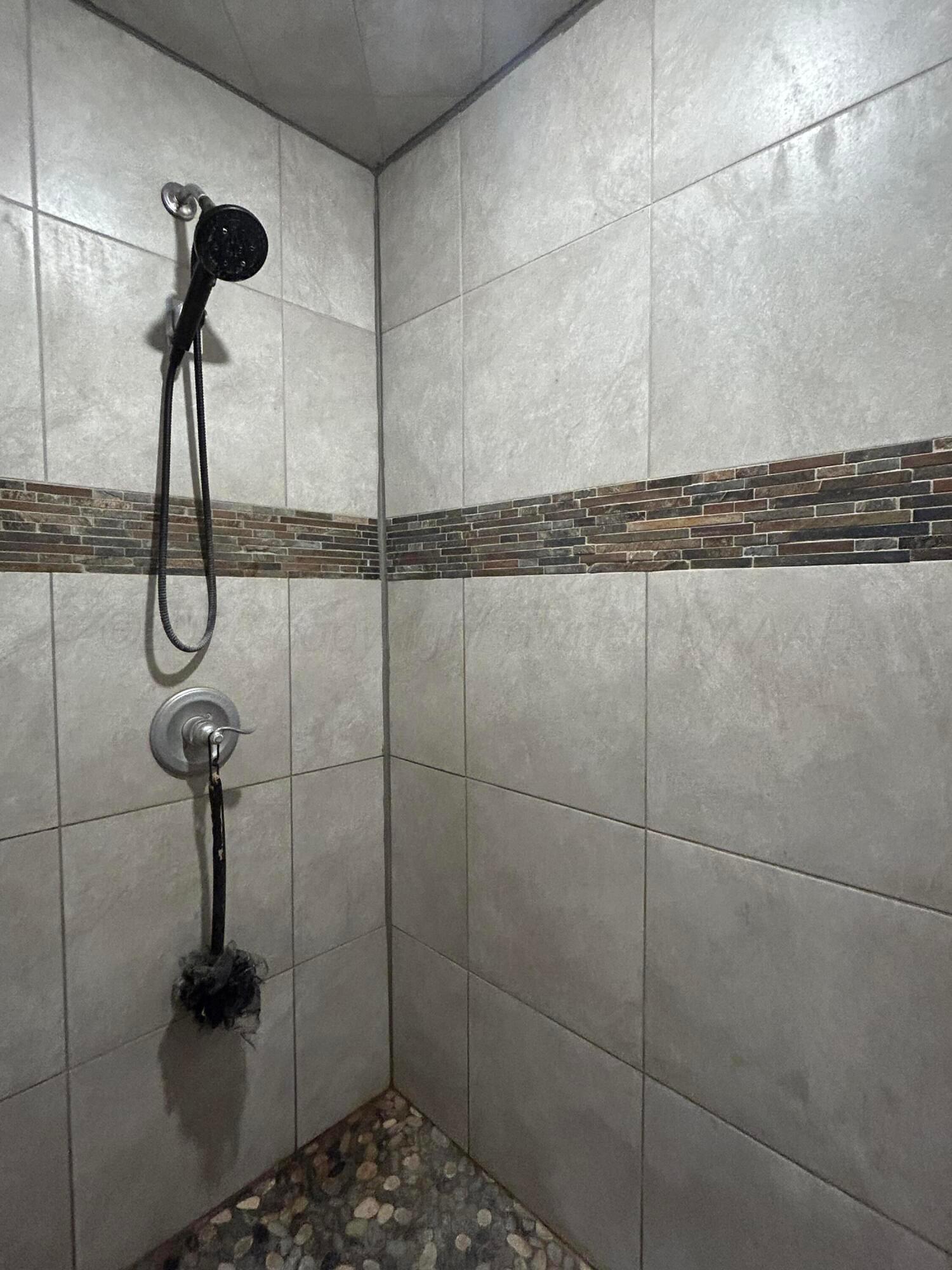 608 Richardson Avenue Property Photo 17