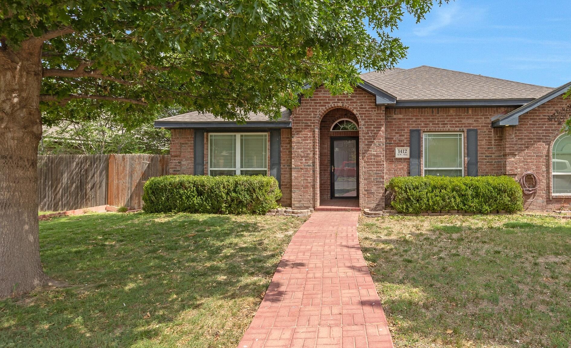 1412 SW 61ST Avenue Property Photo 1